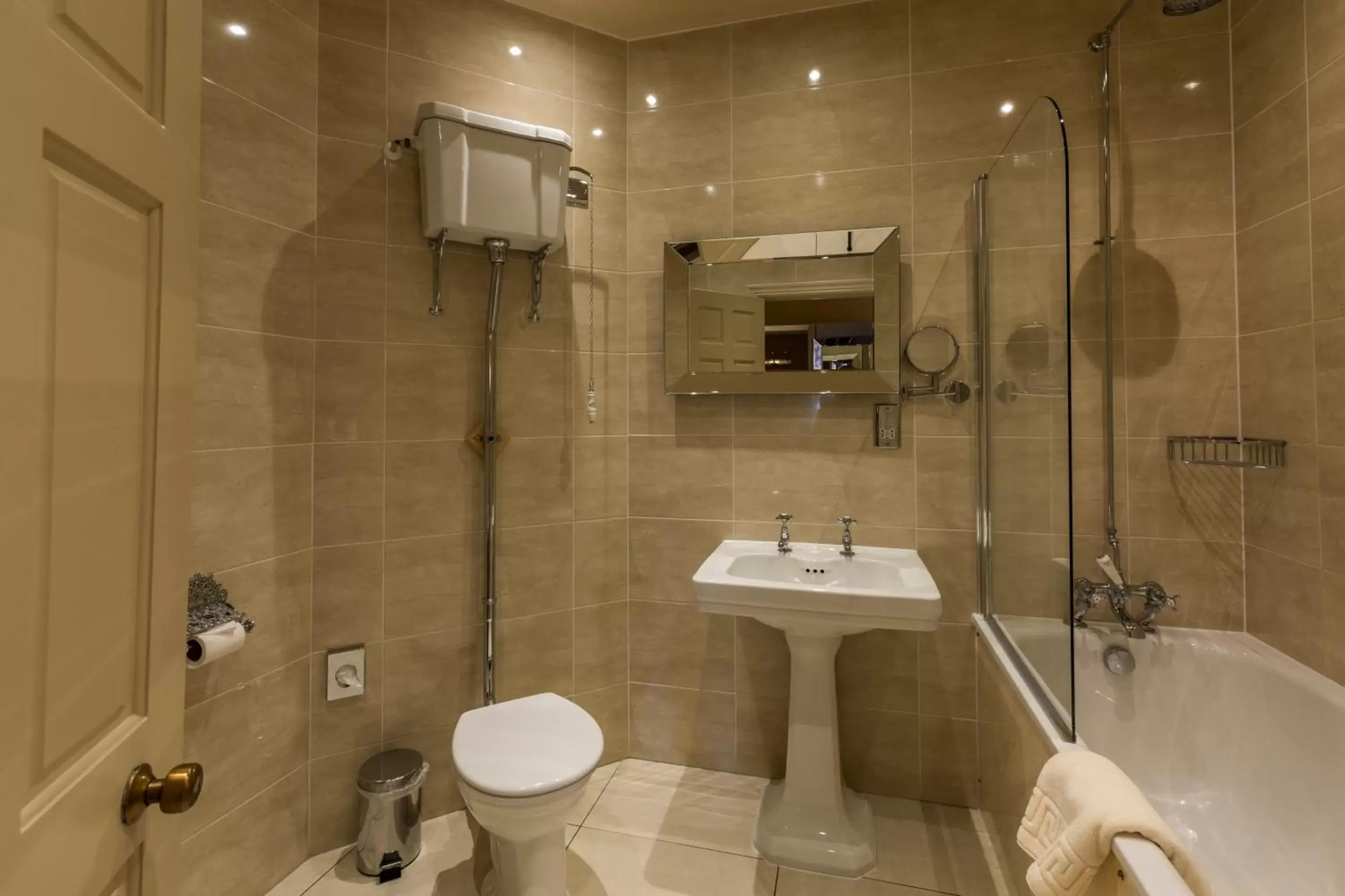 Bathroom in Coombe Abbey Hotel