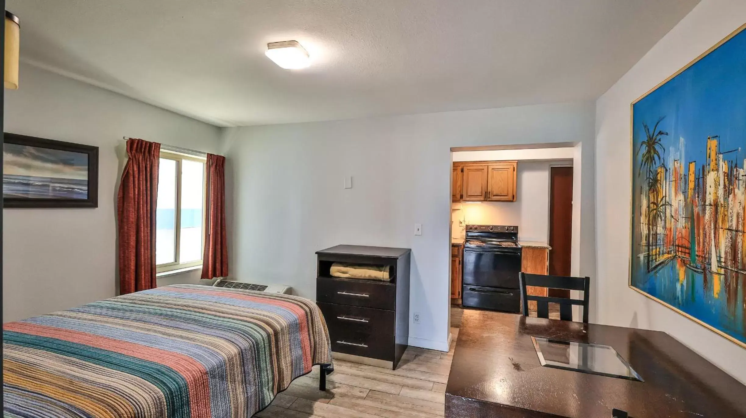 Bedroom in Driftwood Beach Motel