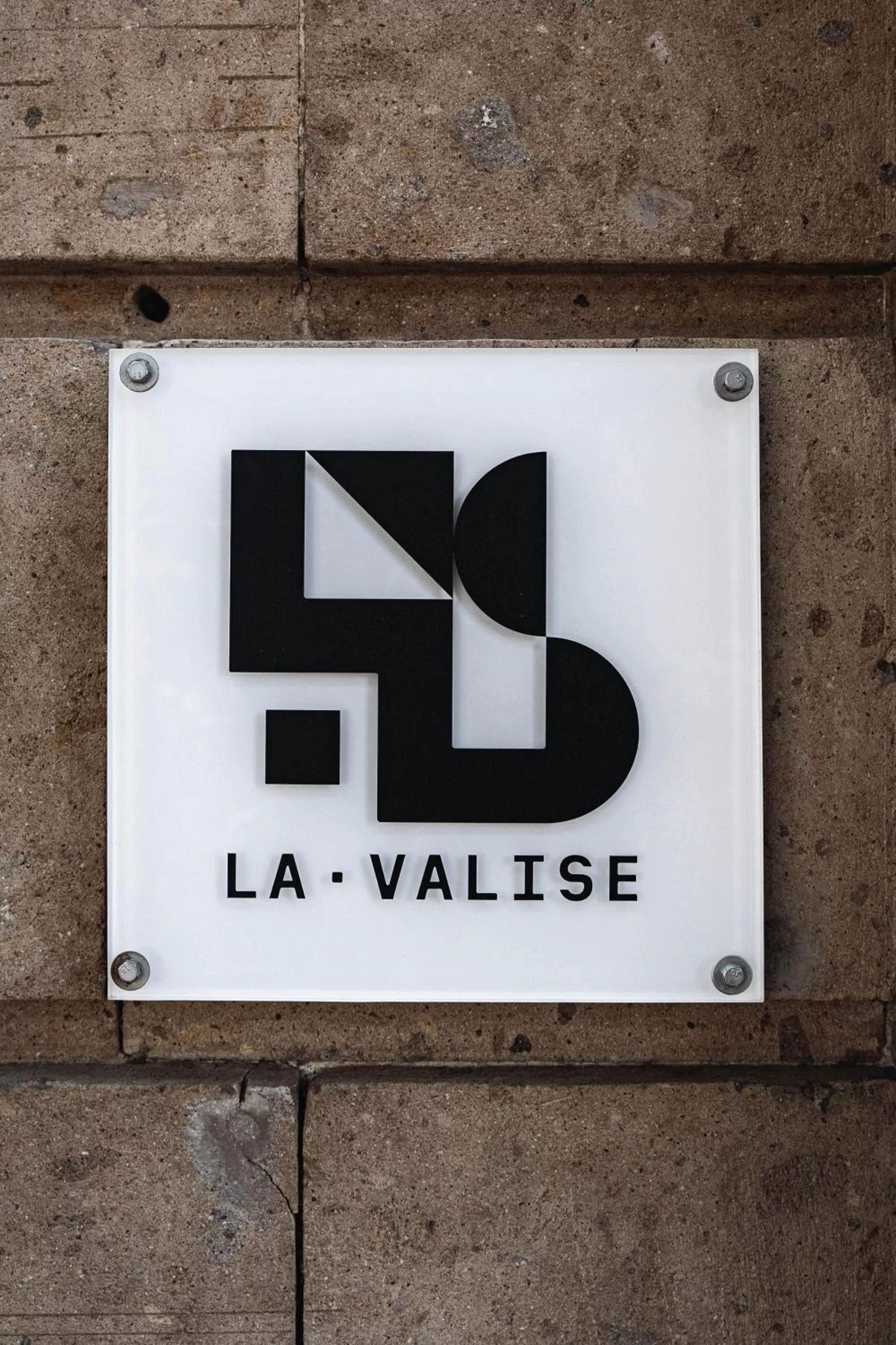 Facade/entrance in La Valise Mexico City, Member of Small Luxury Hotels