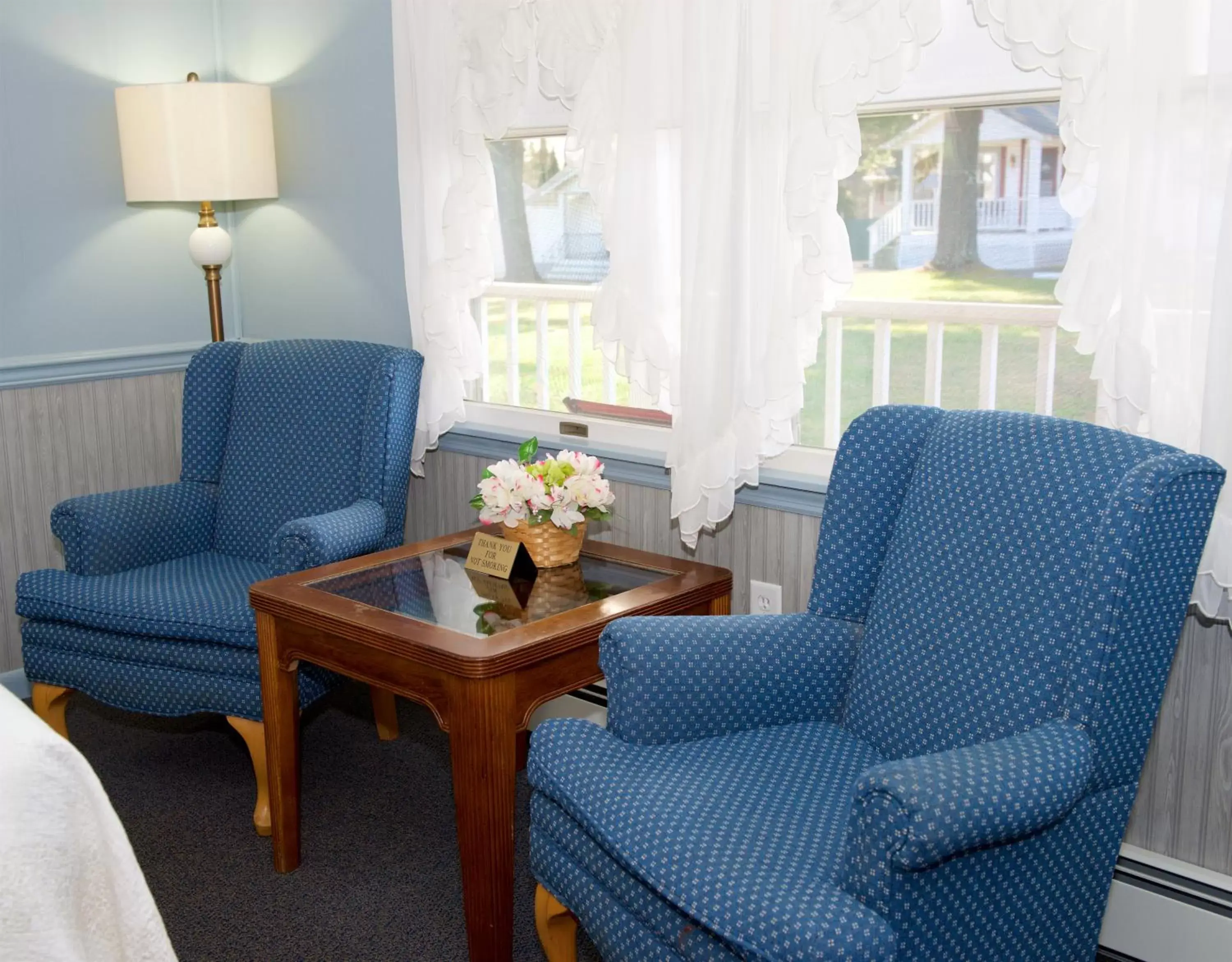 Seating Area in Myer Country Motel