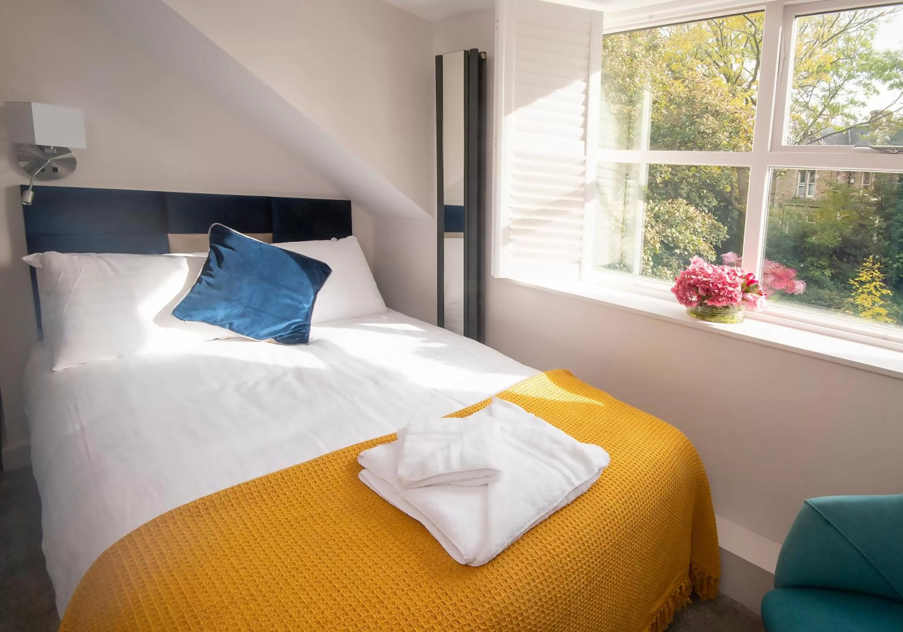 Bedroom, Bed in The Psalter