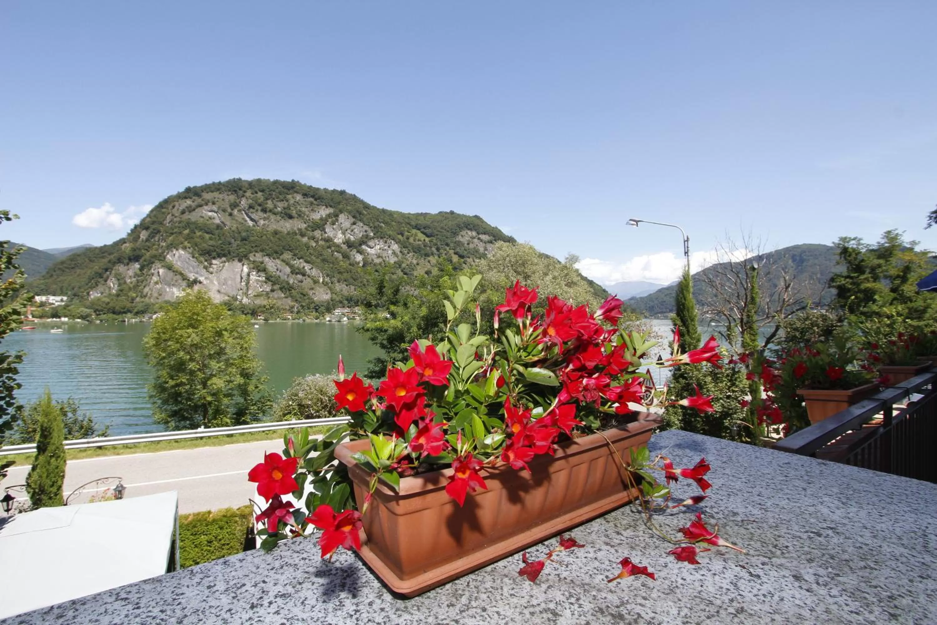 Decorative detail in Hotel Grotto Bagat