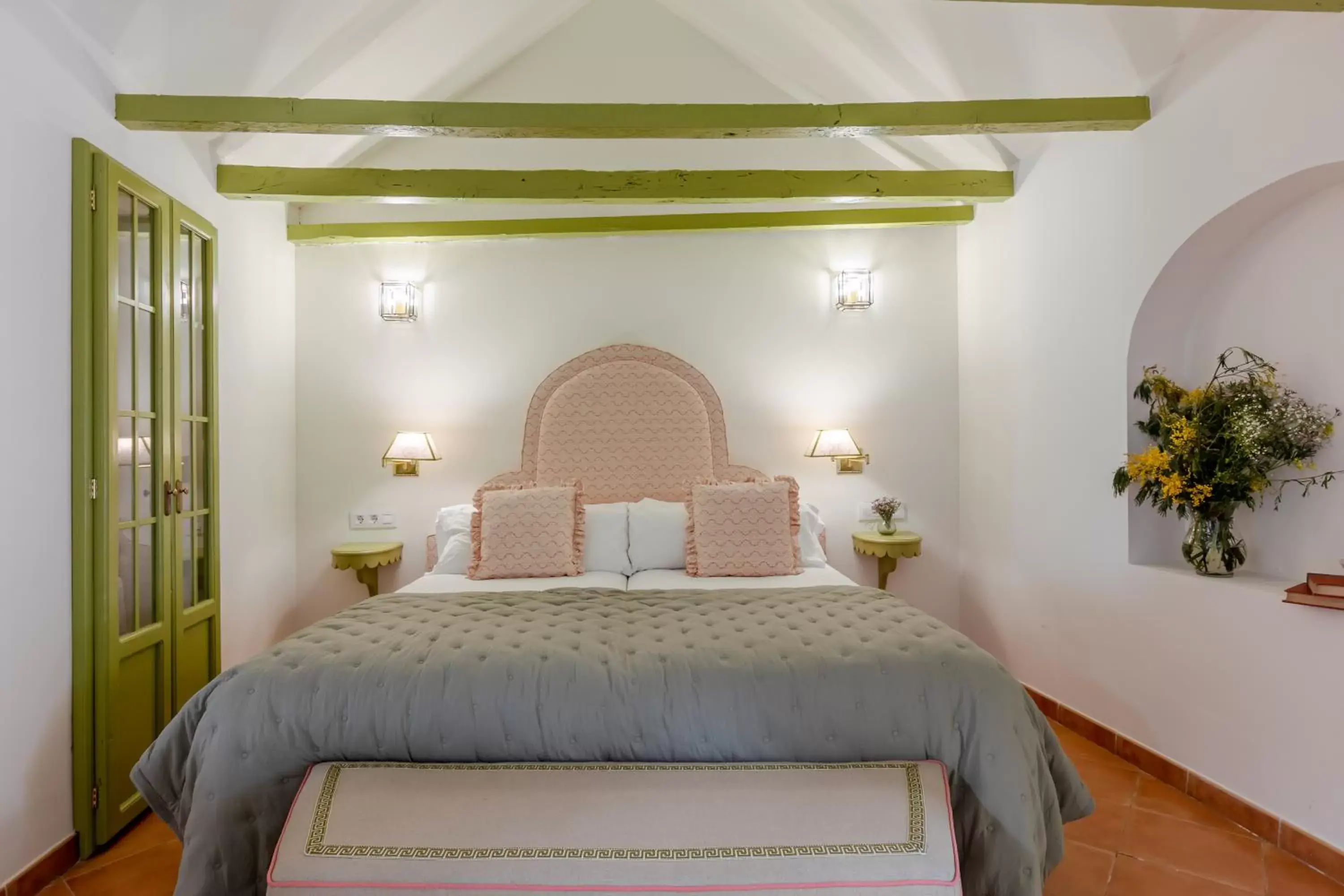 Bedroom, Bed in La Abadia de Giralda