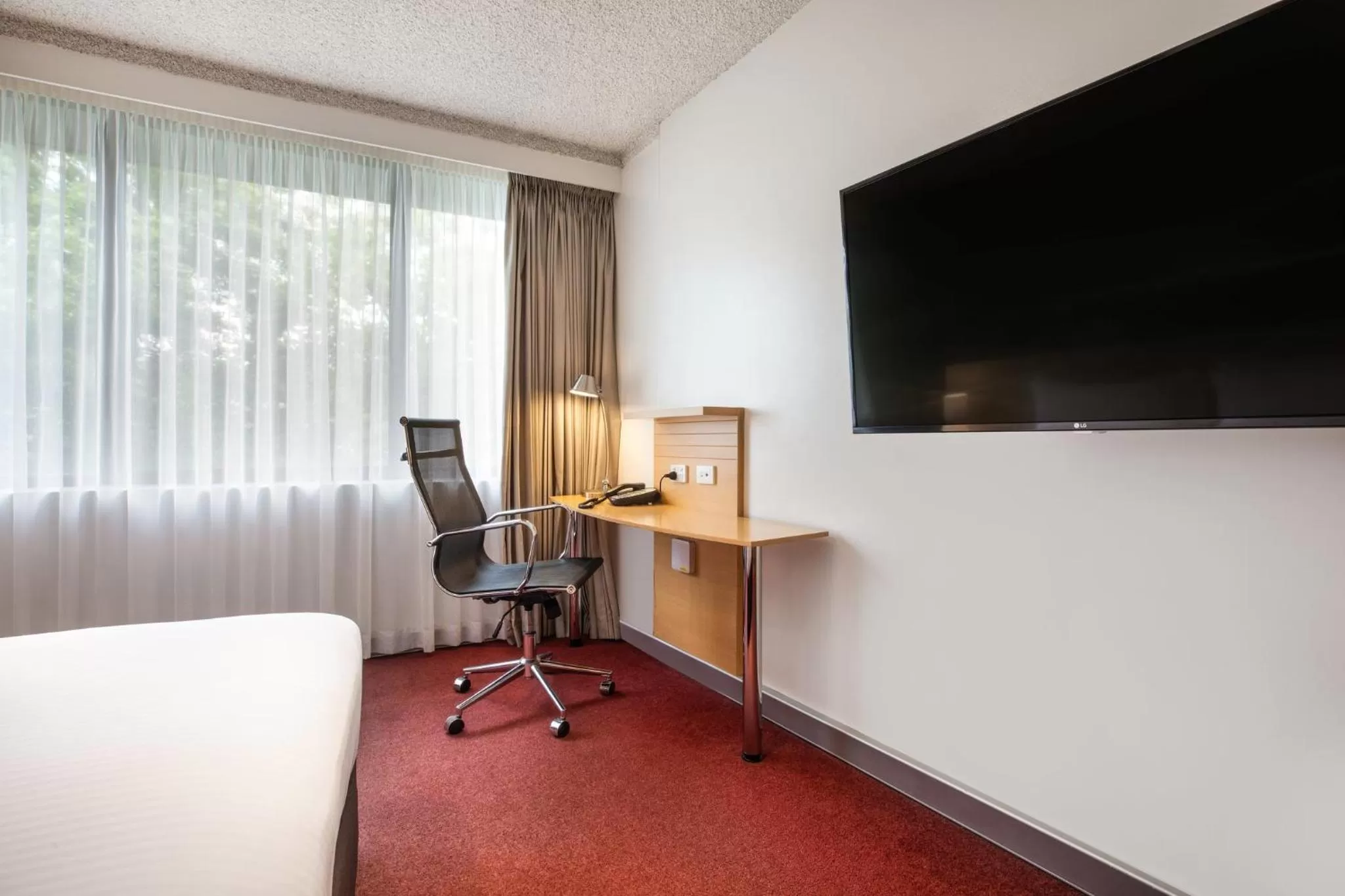 Photo of the whole room in Holiday Inn Melbourne Airport by IHG