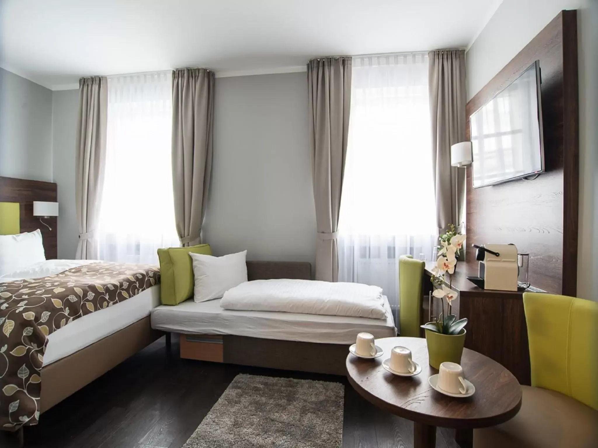 Day, Bed in BATU Apart Hotel