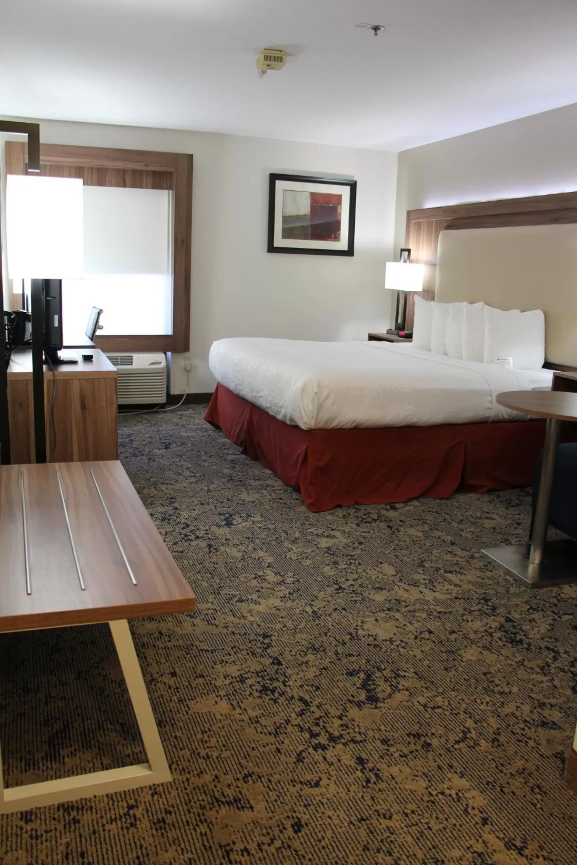 Bedroom, Bed in Best Western Plus Kansas City Airport - KCI East