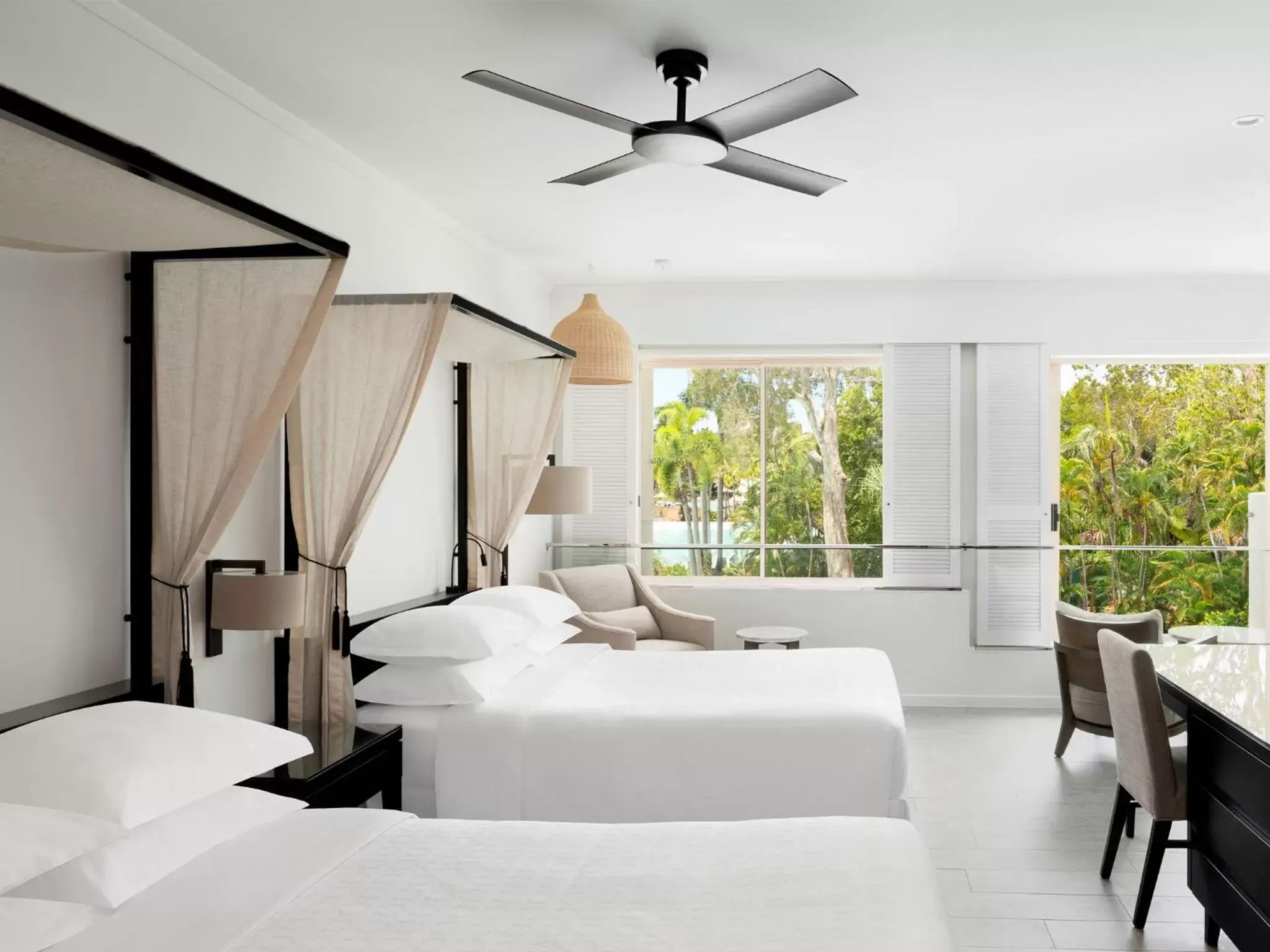 Bed in Sheraton Grand Mirage Resort, Port Douglas