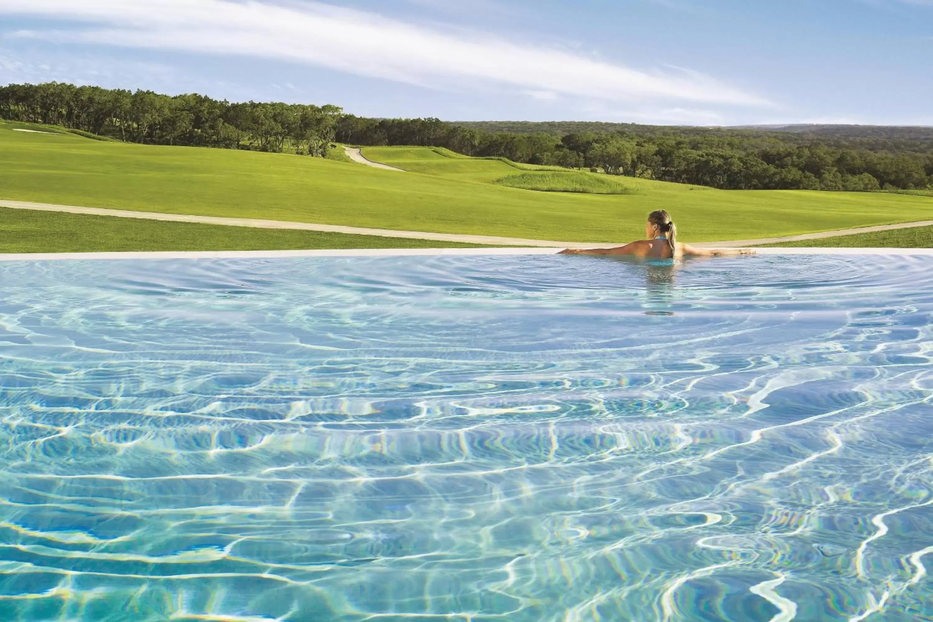 Swimming pool in JW Marriott San Antonio Hill Country Resort & Spa