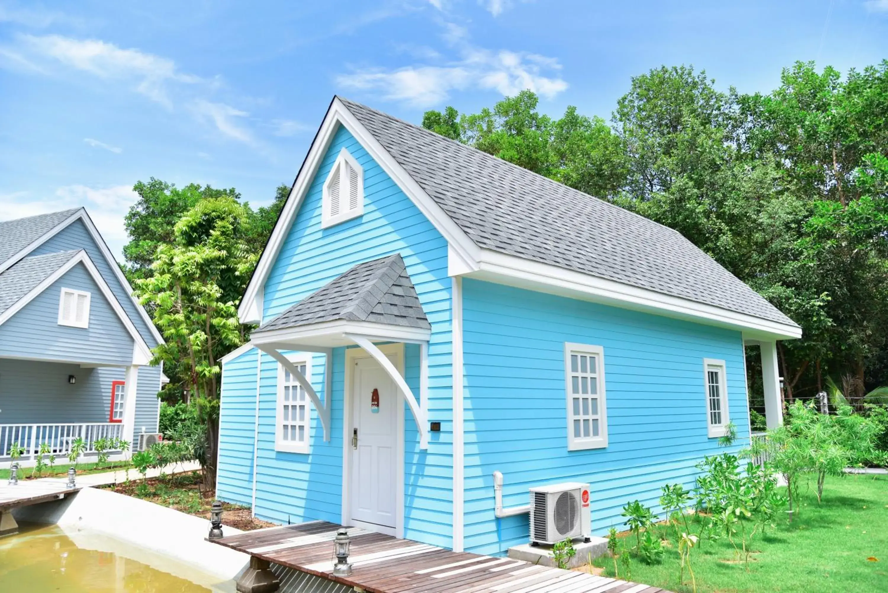Property building in Peggy's Cove Resort Property building in Peggy's Cove Resort