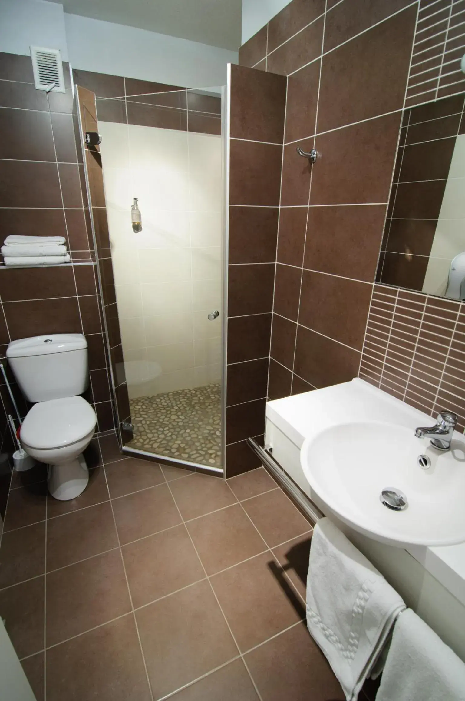 Bathroom in Inter-Hotel Dau-Ly