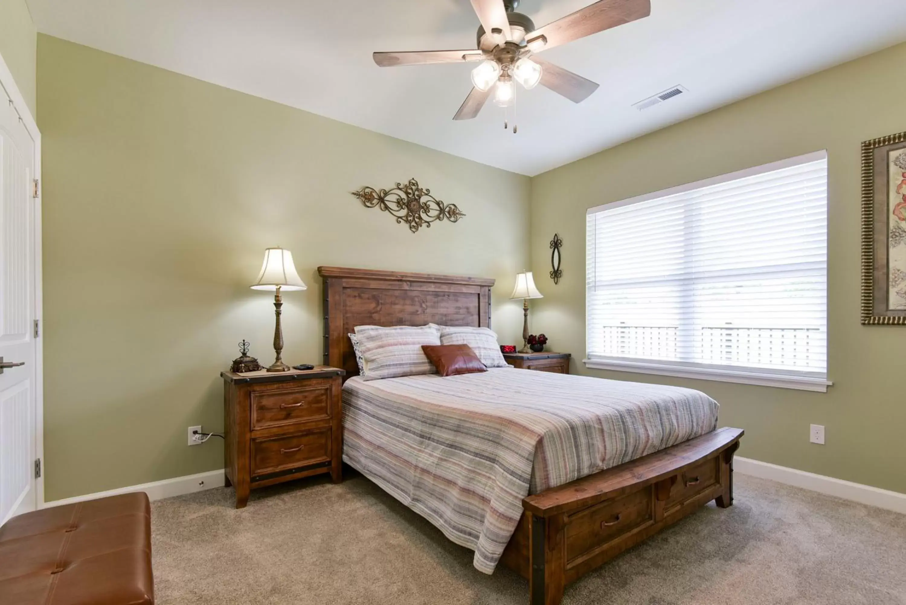 Bed in Luxury Condos at Thousand Hills - Branson -Beautifully Remodeled