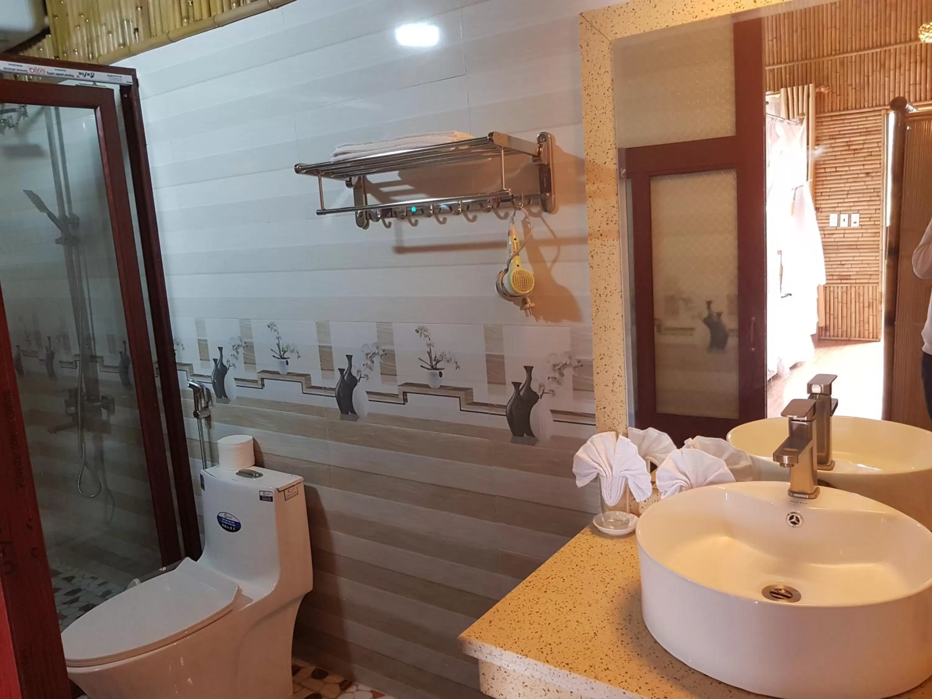Shower in Tam Coc Wonderland Bungalow