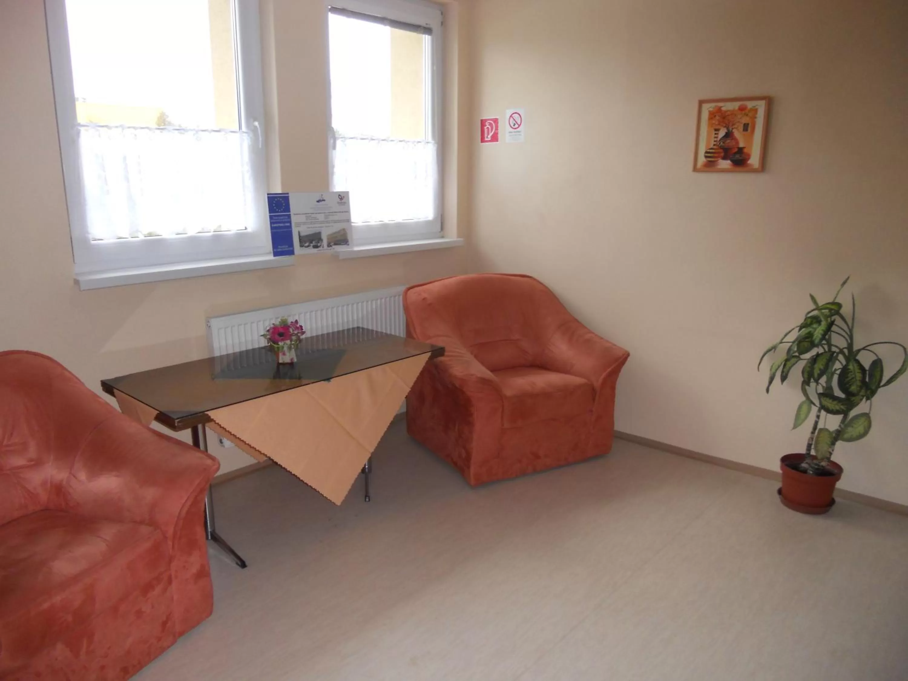 Seating area in Motel Madona