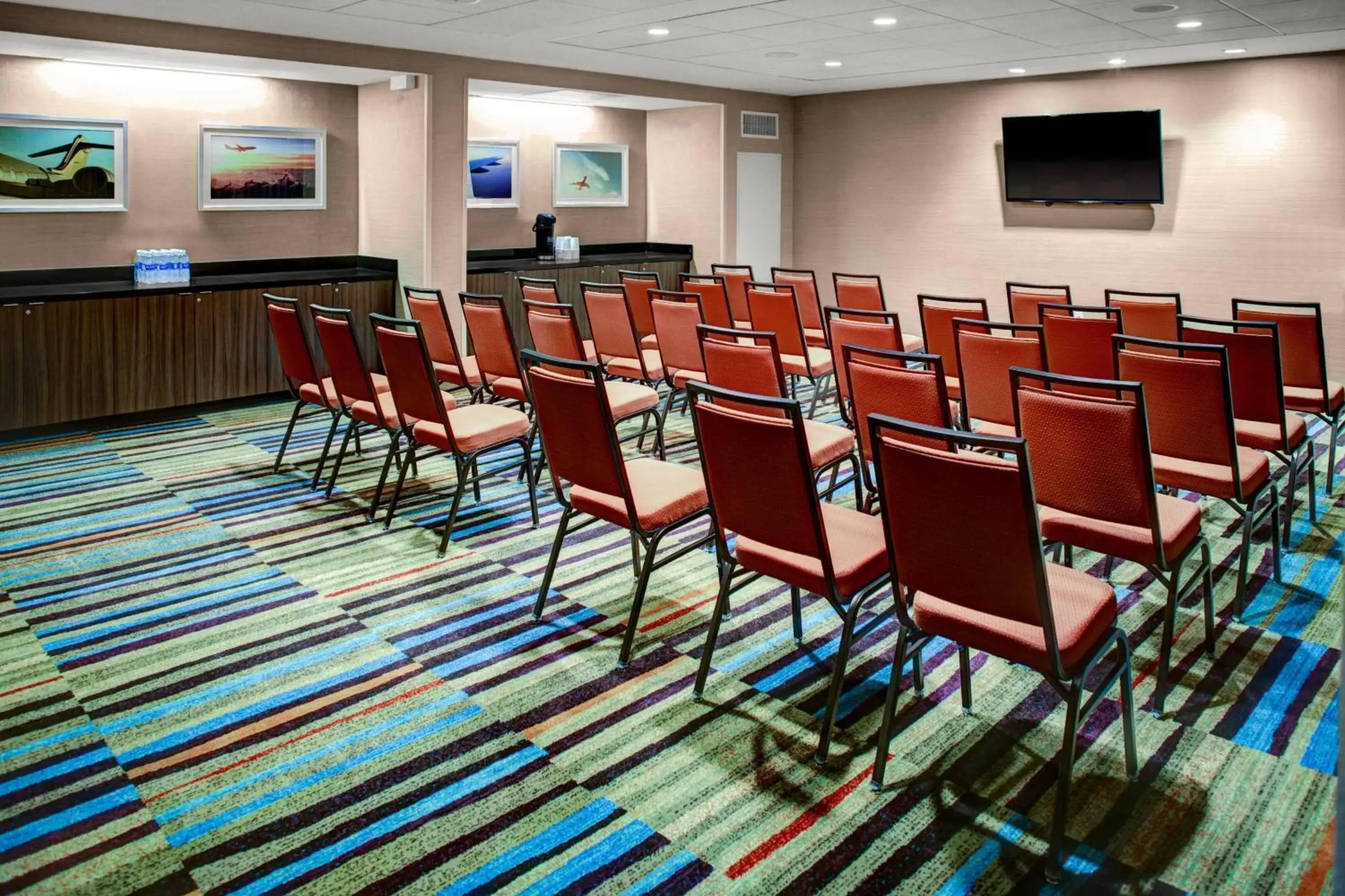 Meeting/conference room in Fairfield Inn & Suites by Marriott Los Angeles LAX/El Segundo