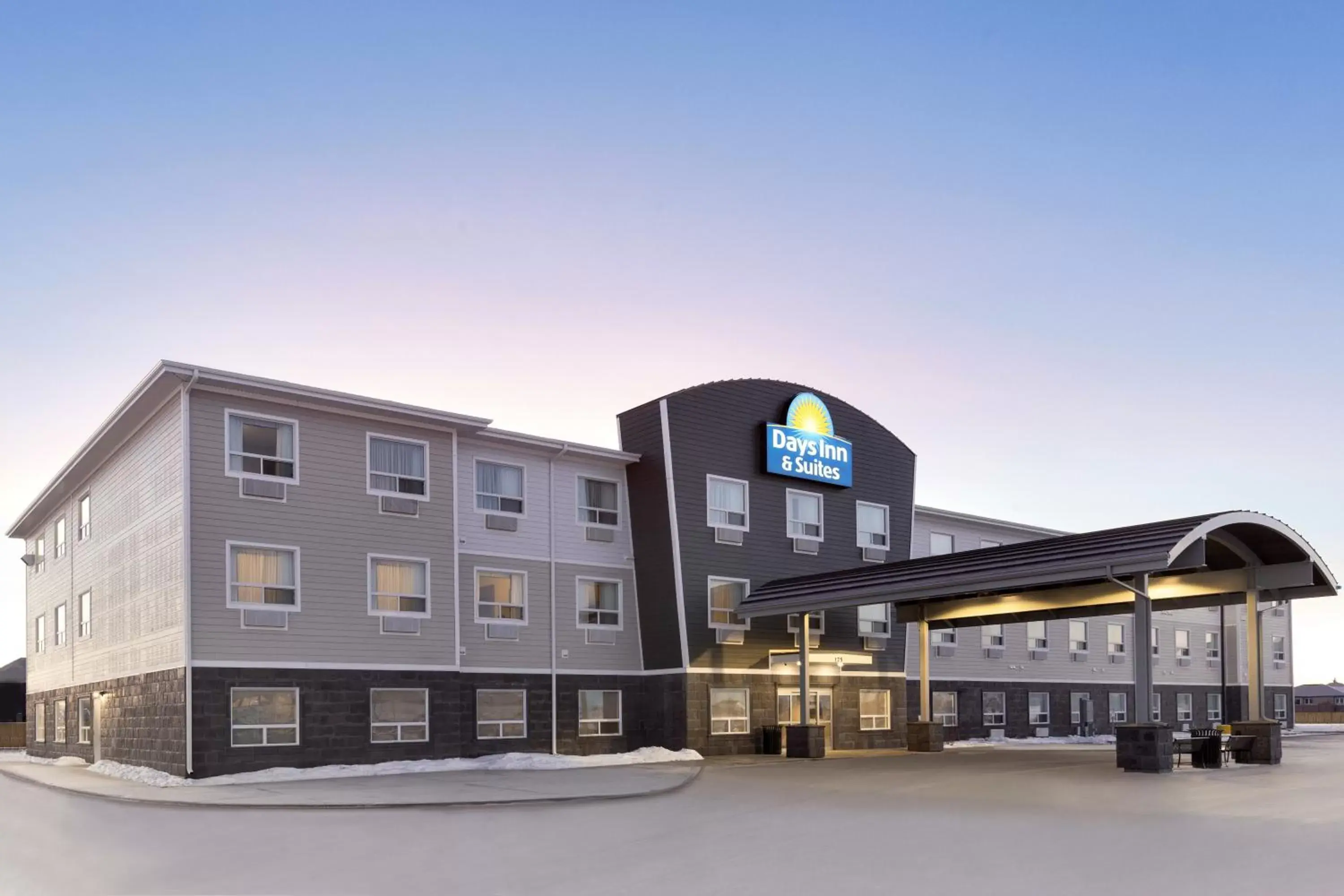 Facade/entrance, Property Building in Days Inn & Suites by Wyndham Warman Legends Centre