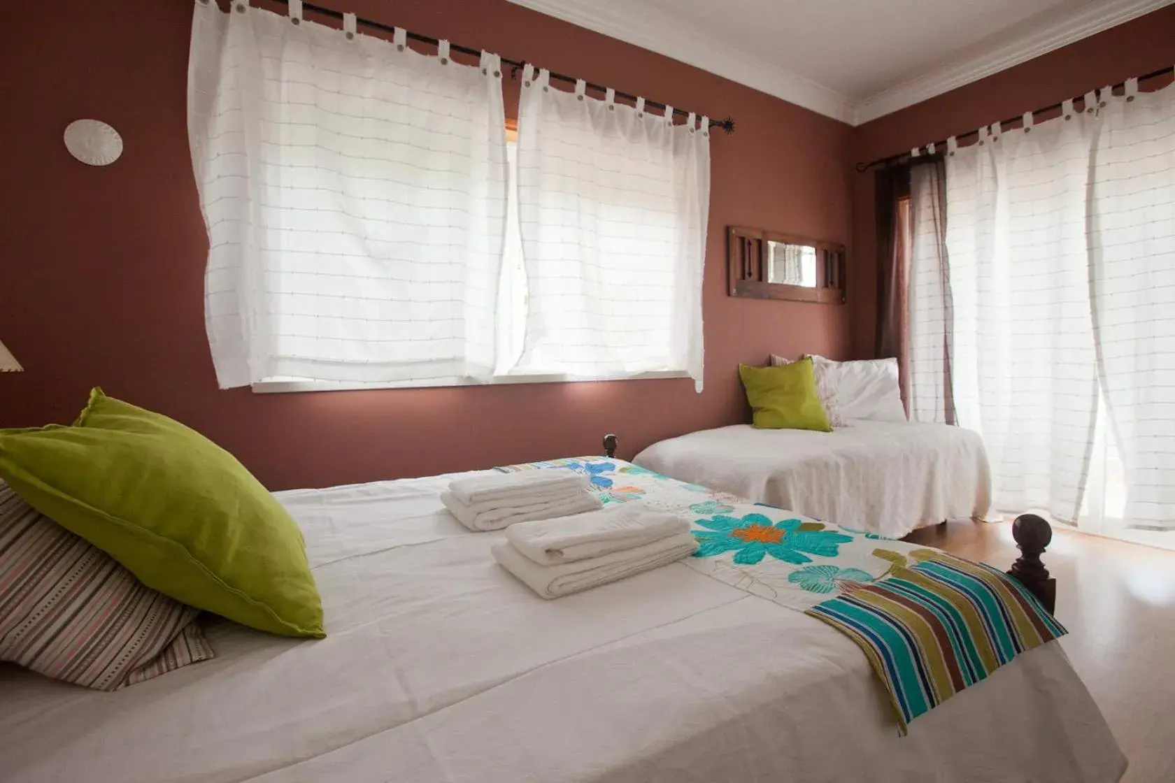 Bed in Ericeira Chill Hill Hostel & Private Rooms