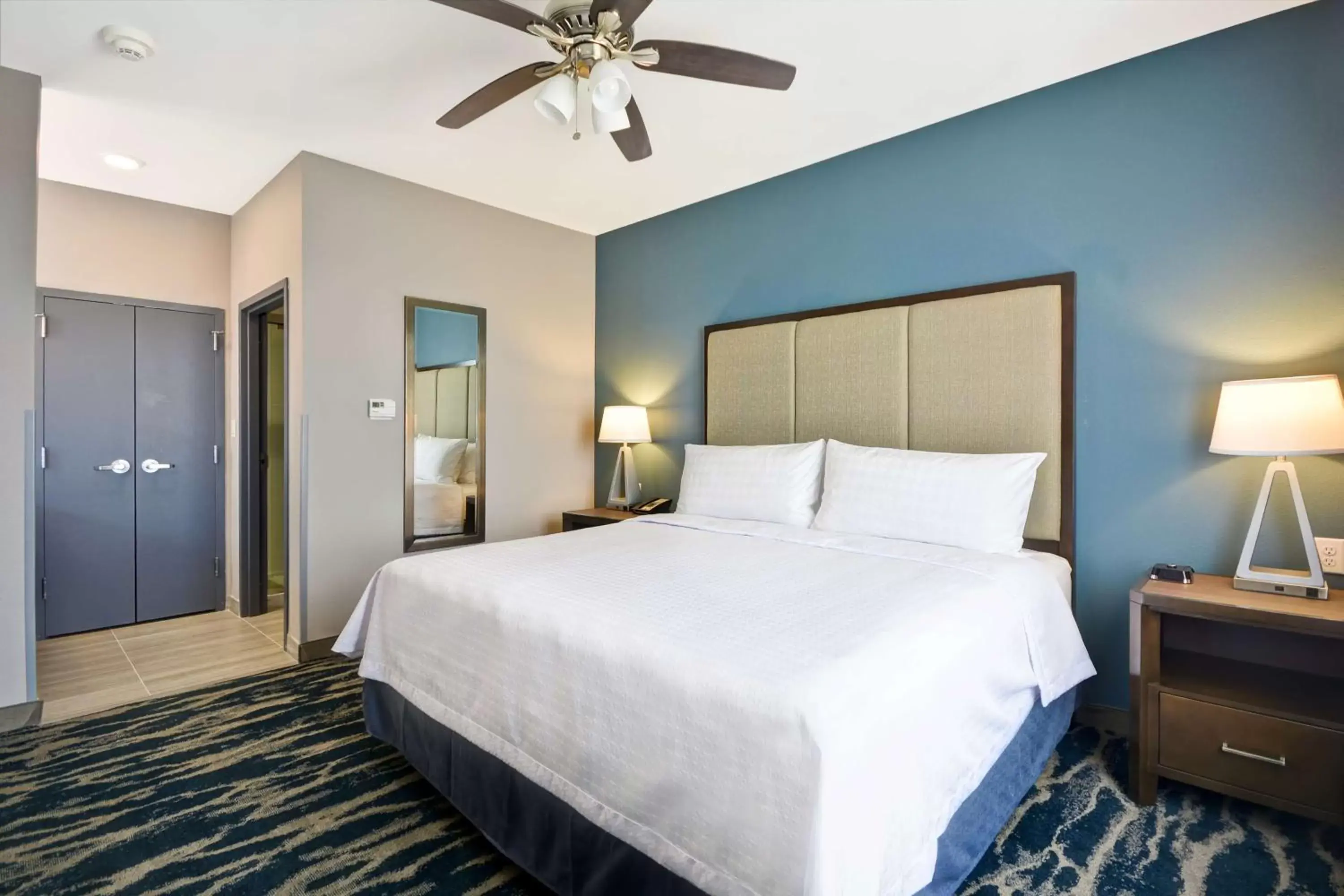 Bed in Homewood Suites by Hilton Conroe