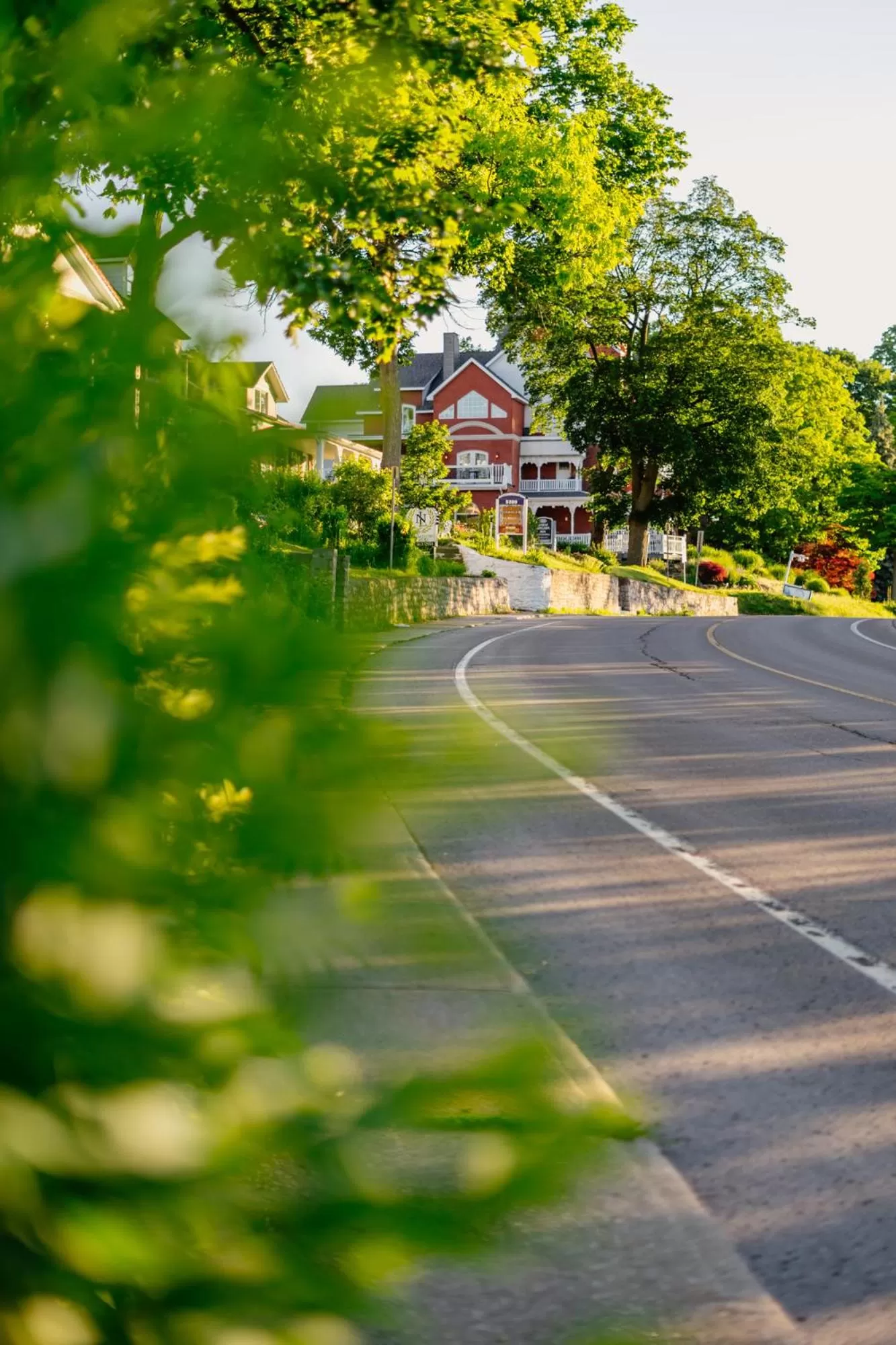 Spring in Niagara Grandview Boutique Hotel