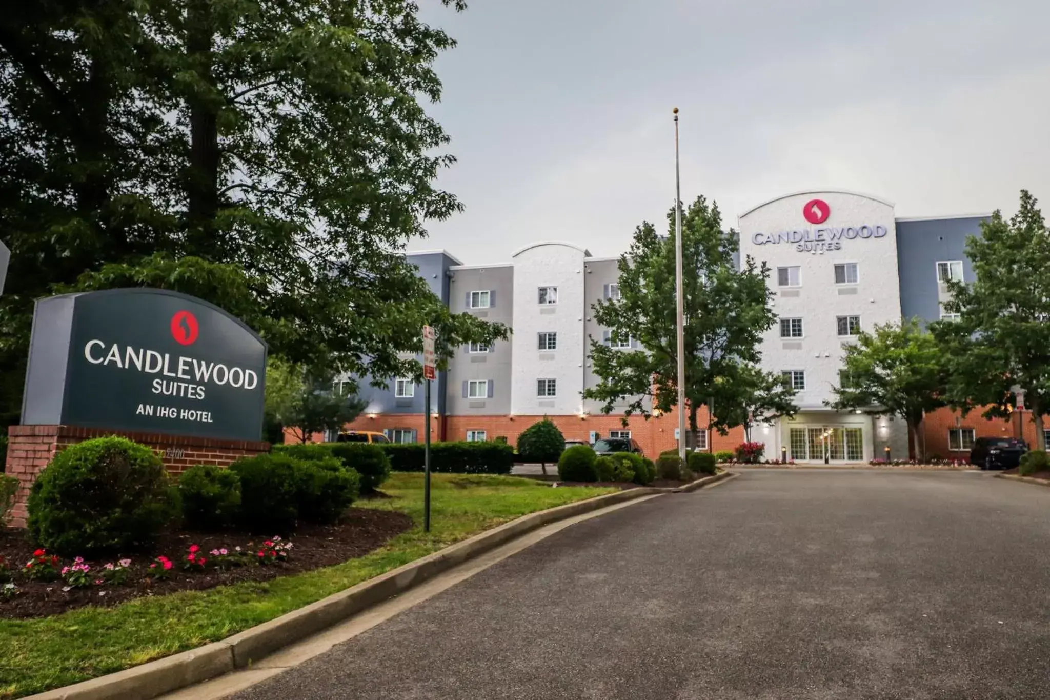 Property Building in Candlewood Suites Richmond Airport, an IHG Hotel