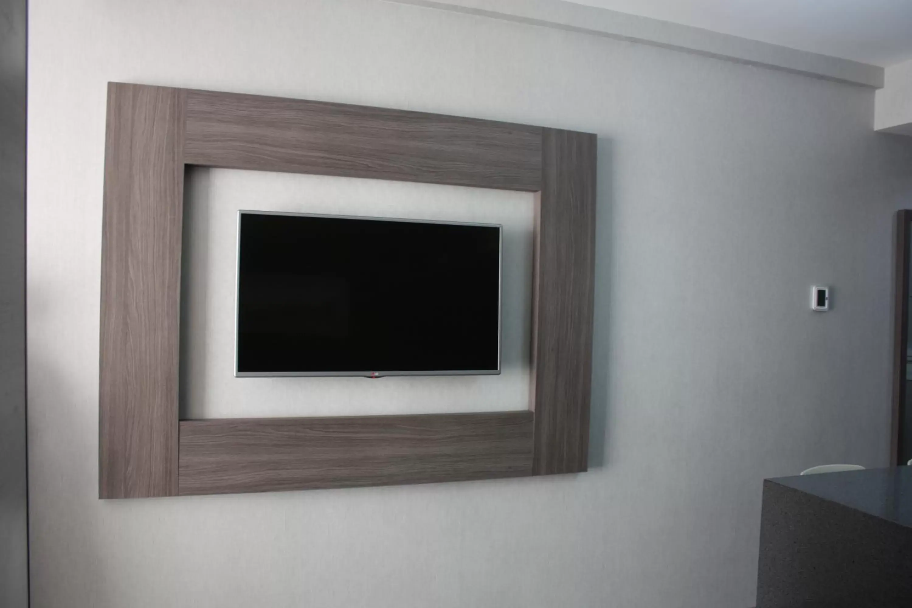 TV and multimedia, TV/Entertainment Center in Casa Inn Galerias Celaya