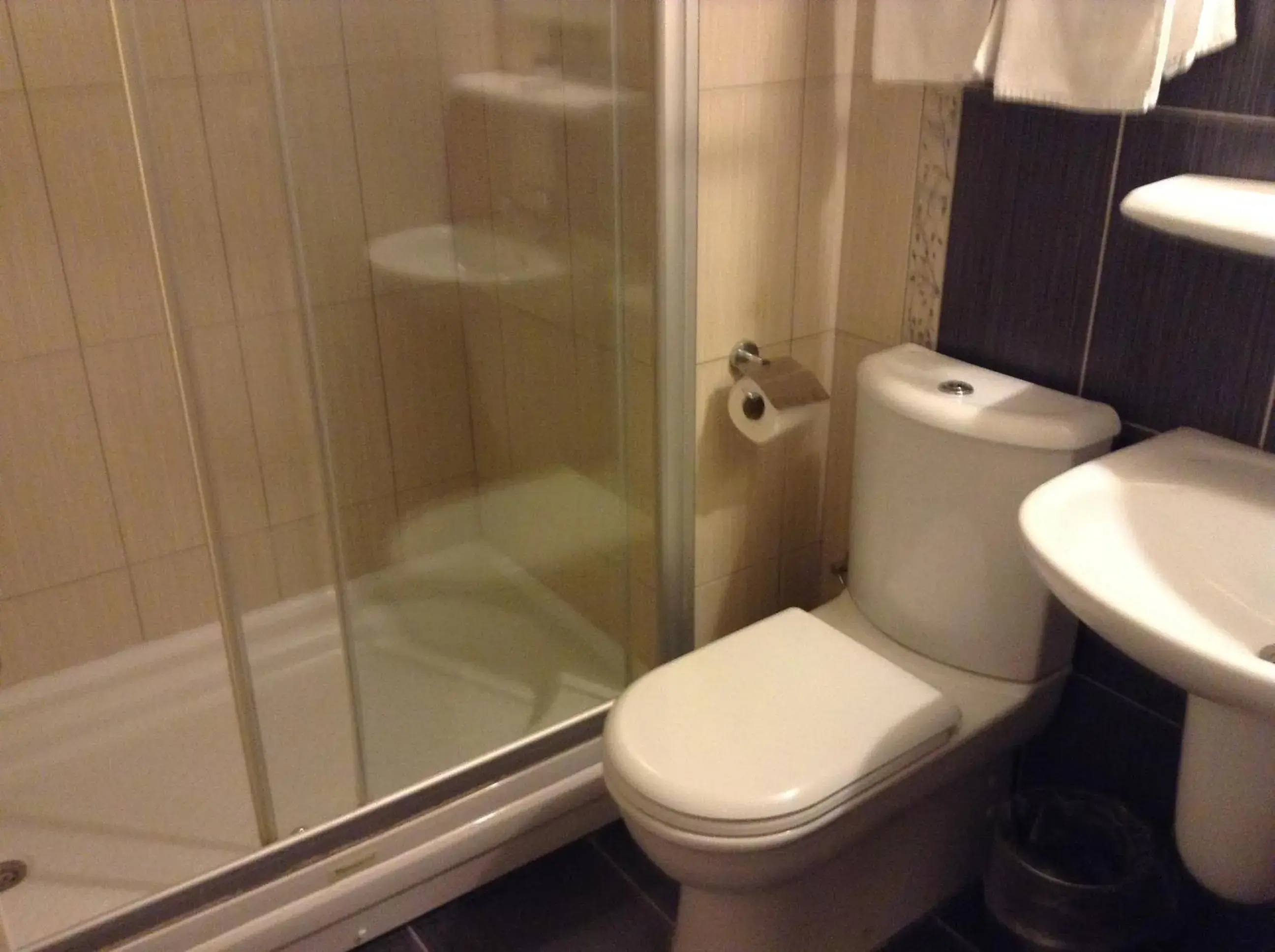 Toilet, Bathroom in Tayhan Hotel