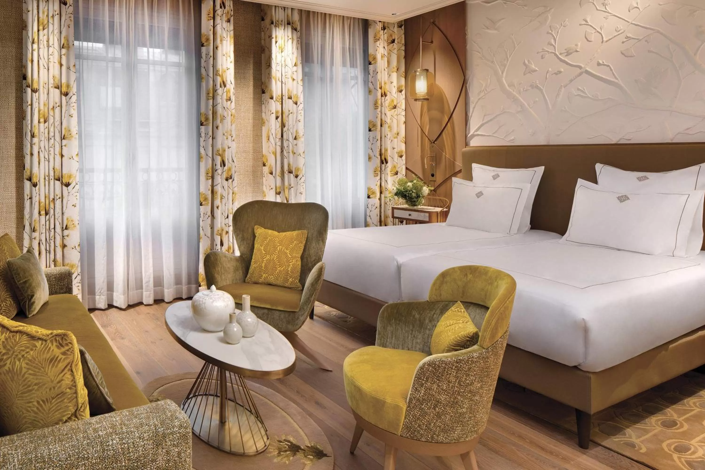 Photo of the whole room, Bed in La Demeure Montaigne