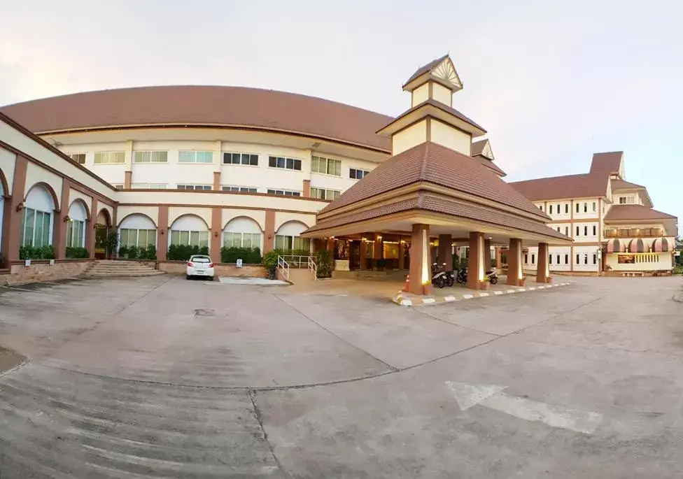 Facade/entrance, Property Building in Major Grand Hotel