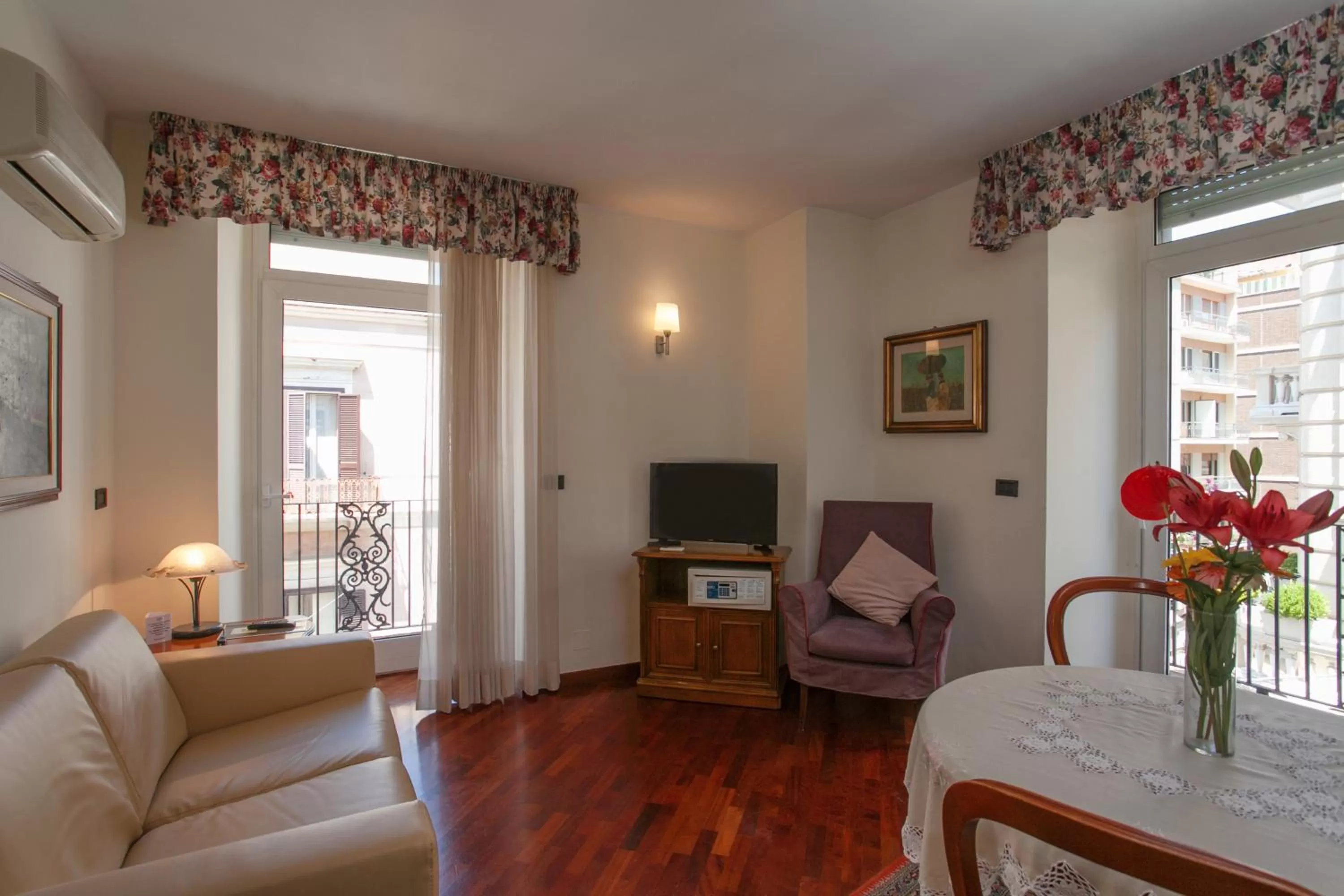 TV and multimedia in Zodiacus Residence