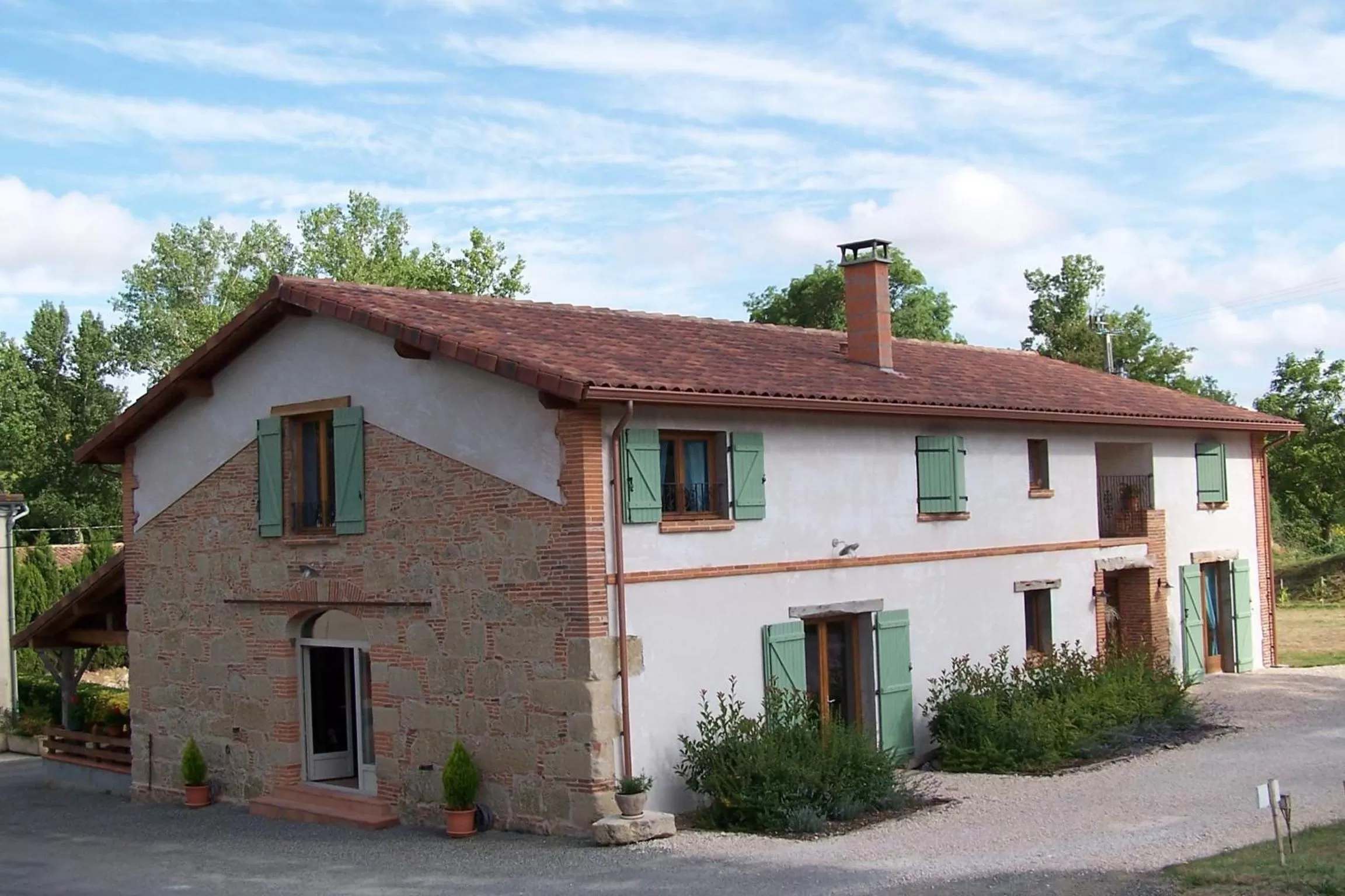 Facade/entrance in Chambre d'Hôtes Le Moulin d'Encor