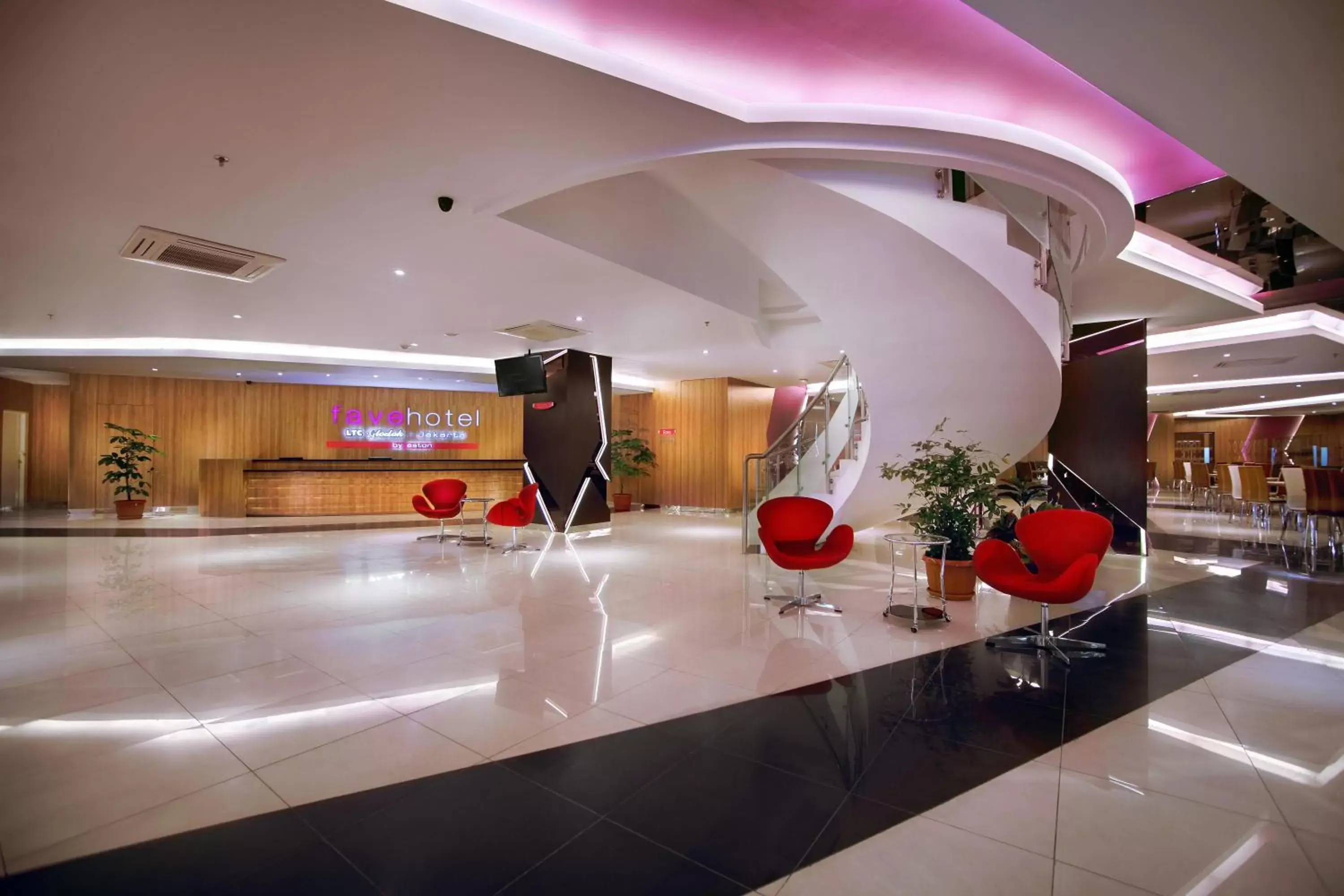 Lobby or reception in favehotel LTC Glodok