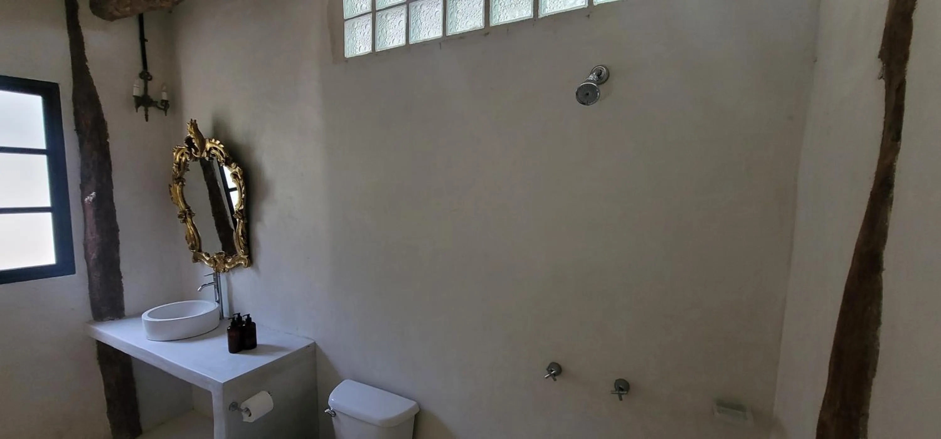 Shower in Casa Ambar Hotel & Boutique Tulum