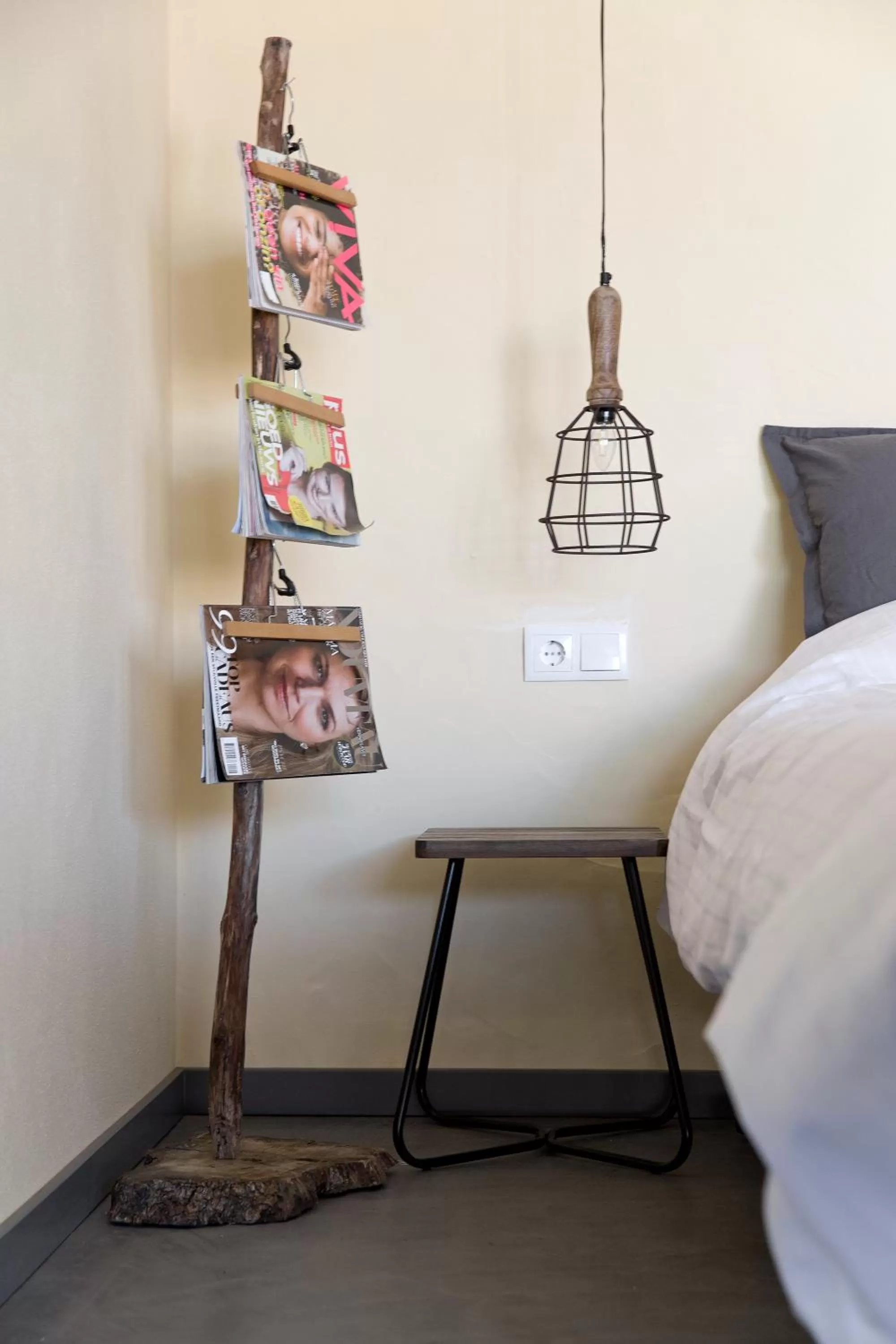 Decorative detail, Bed in Trendy and Luxe B&B and Garden Suite