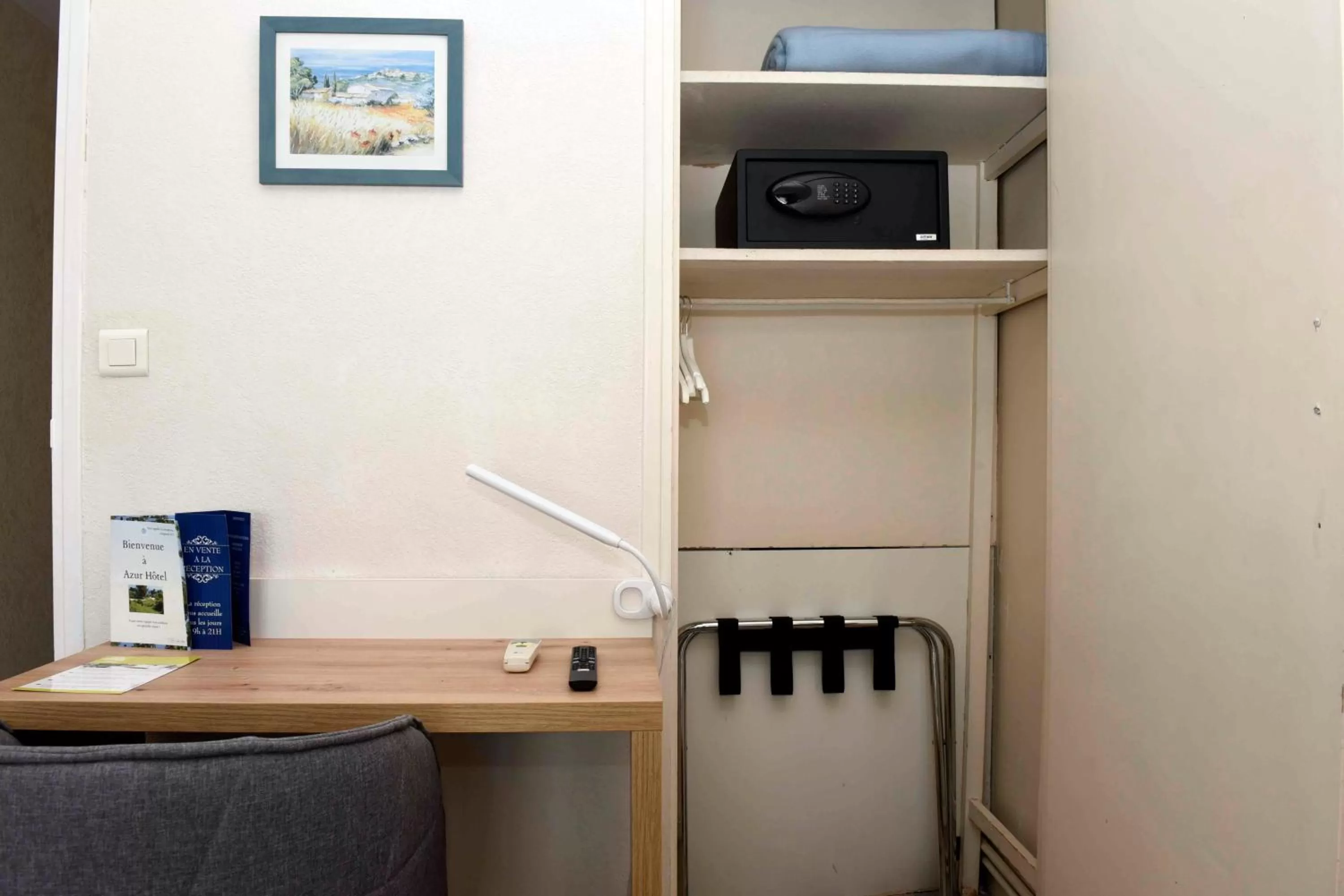 Seating area in Azur Hôtel