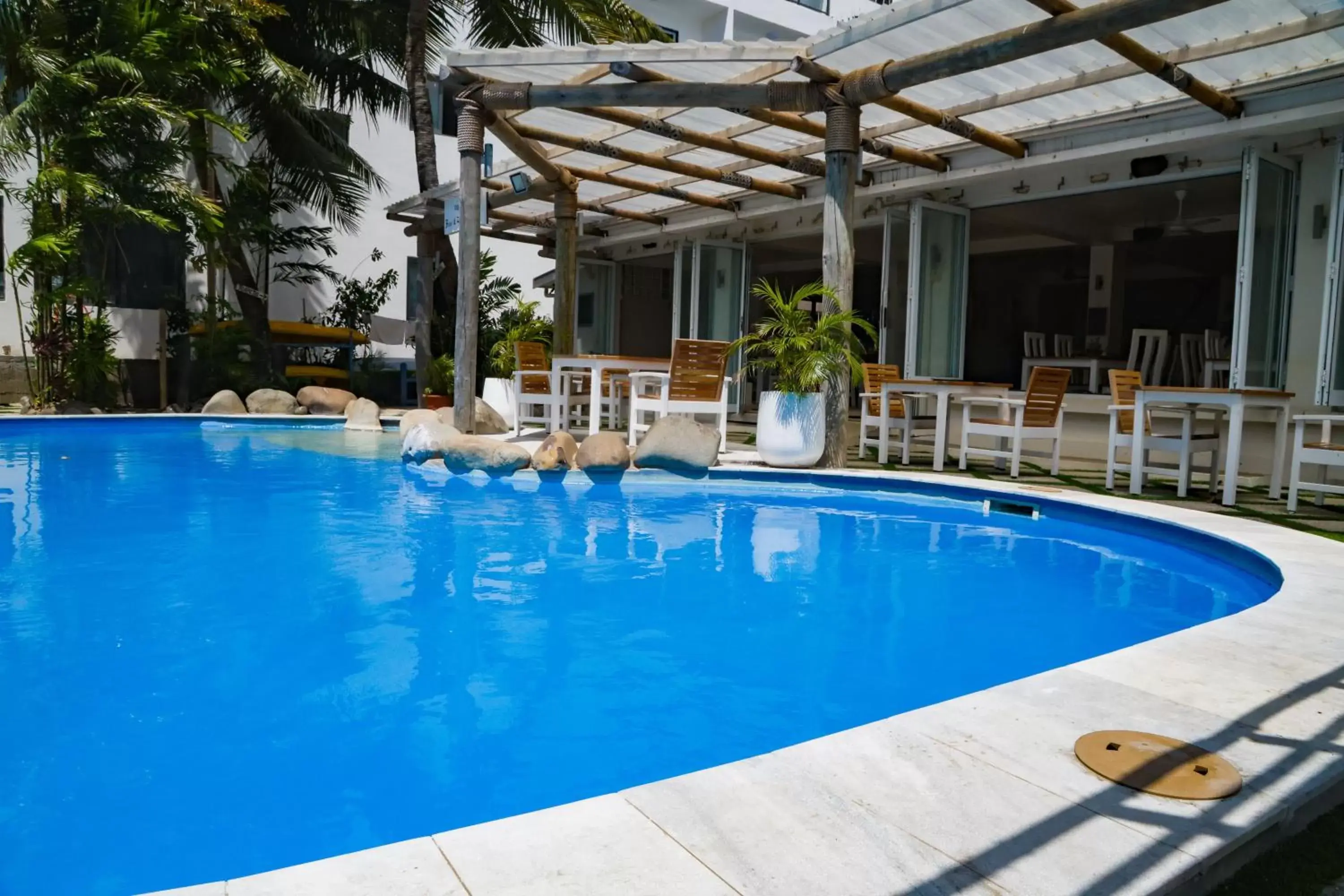 Property building, Swimming Pool in Aquarius On The Beach