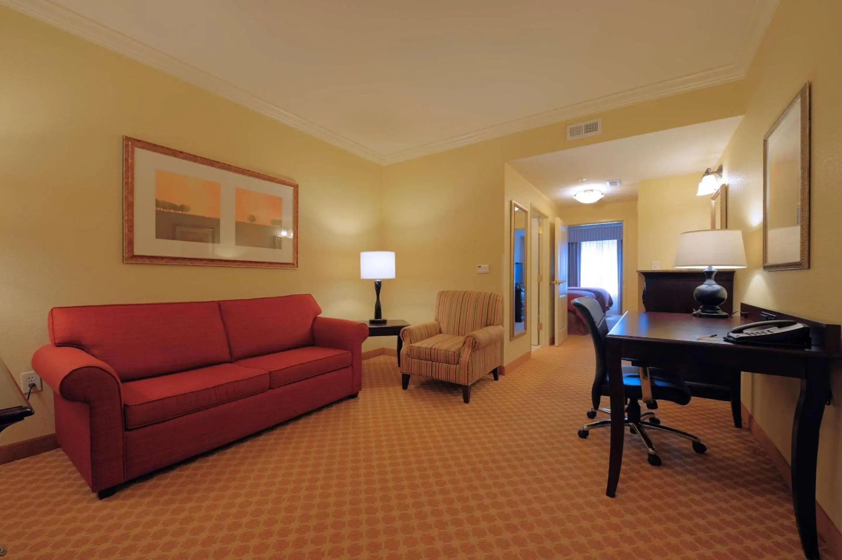 Bedroom, Seating Area in Country Inn & Suites by Radisson, Columbia at Harbison, SC