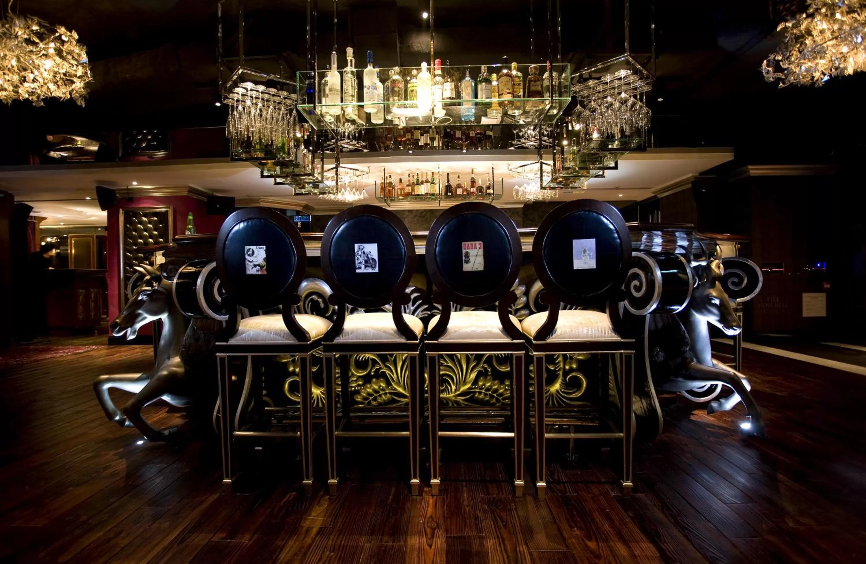 Lounge or bar in The Luxe Manor