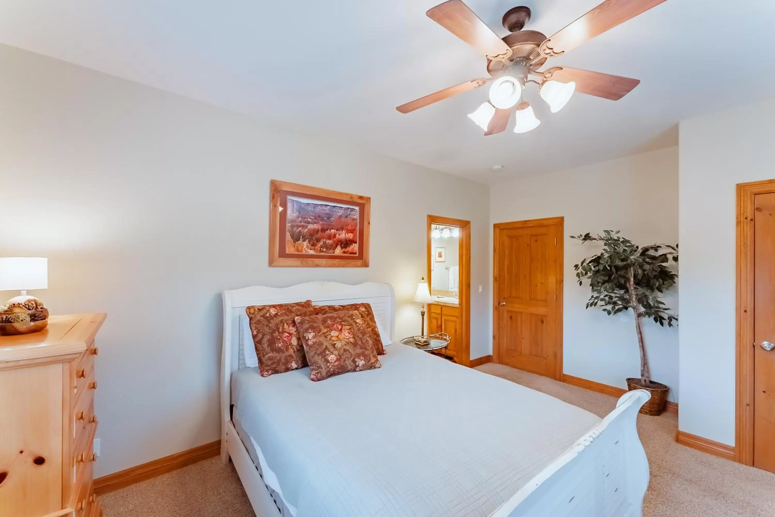 Bed in Zion Ponderosa Ranch Resort