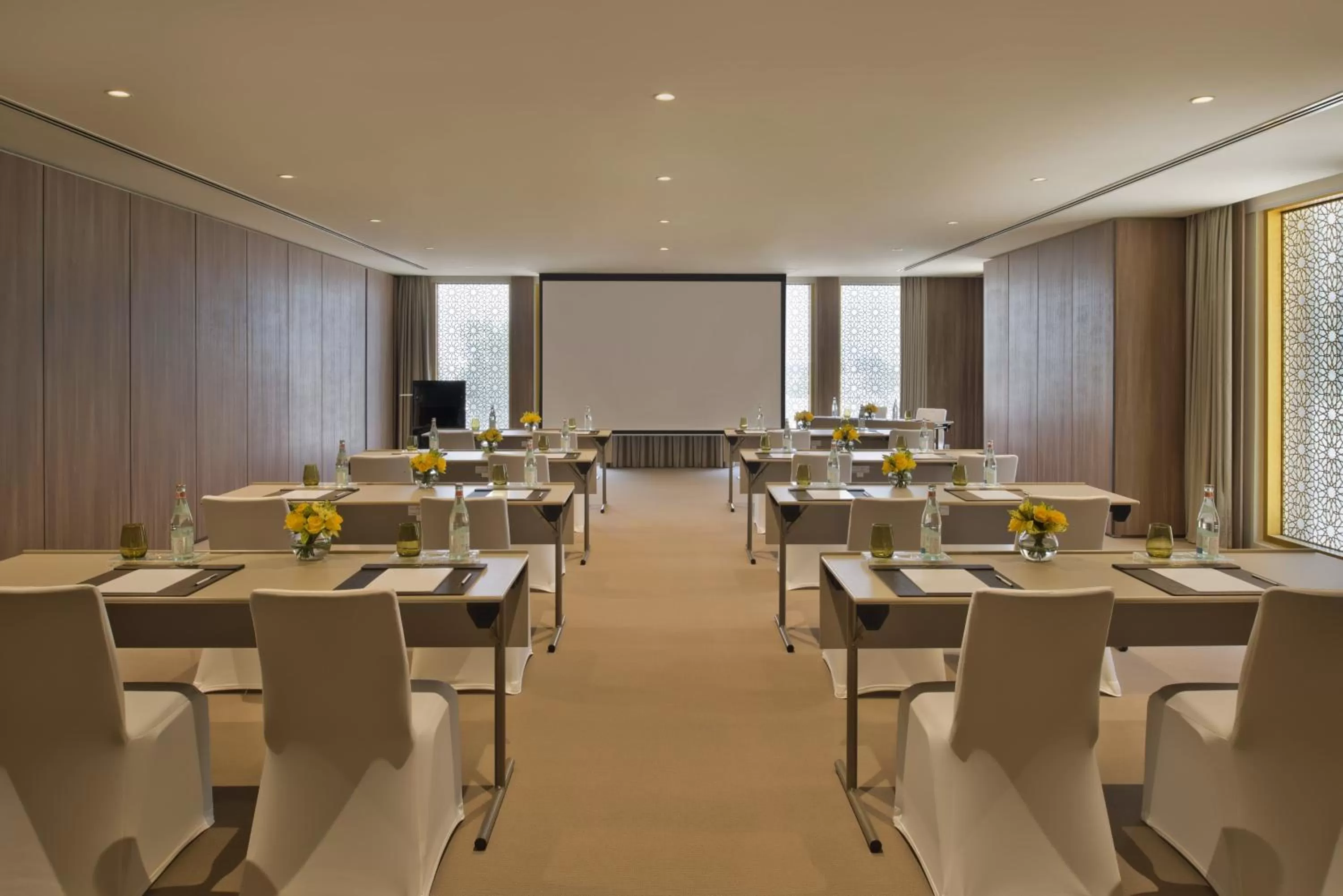 Business facilities in voco Doha West Bay Suites by IHG
