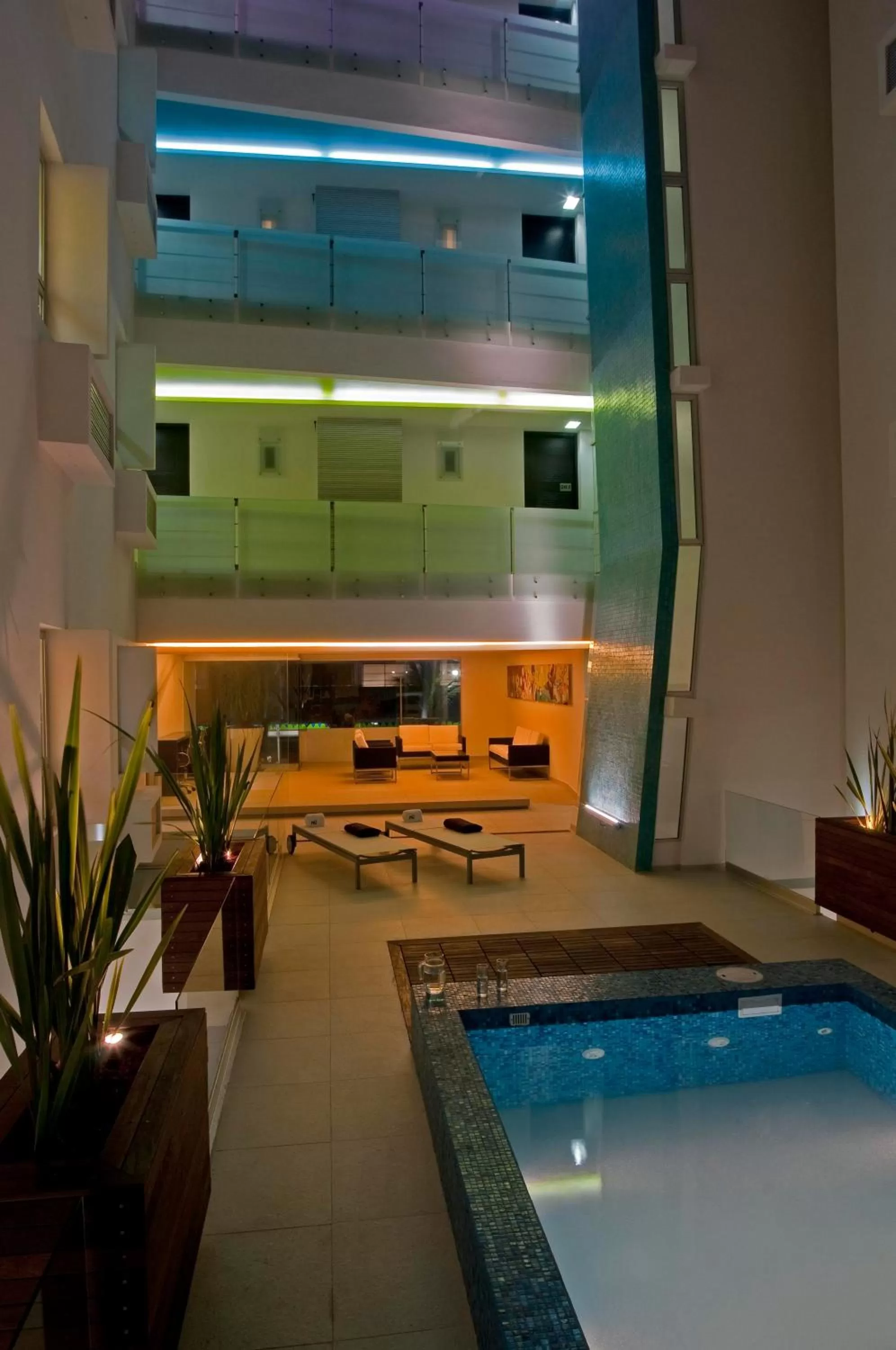 Swimming pool in Nu Hotel