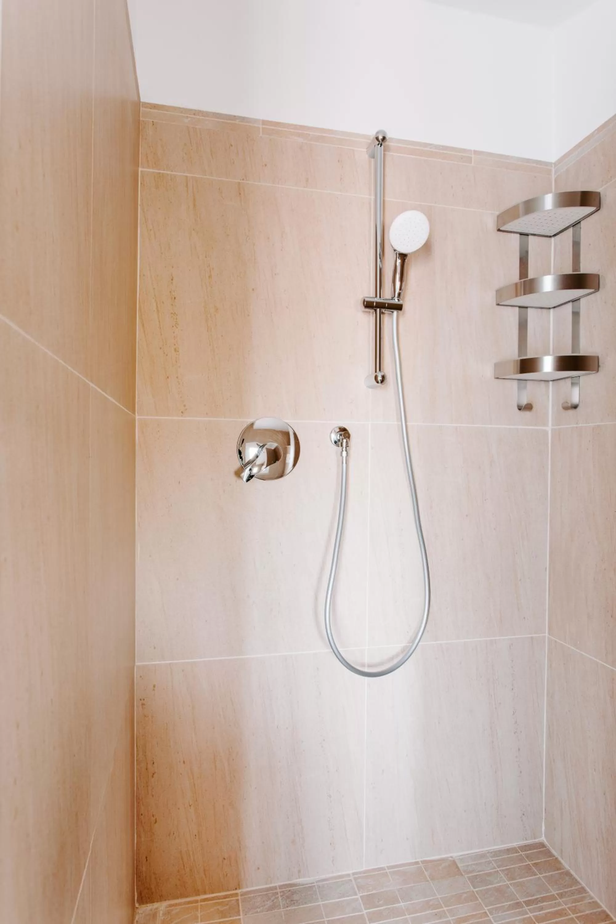 Shower in Hotel Villa Claudia