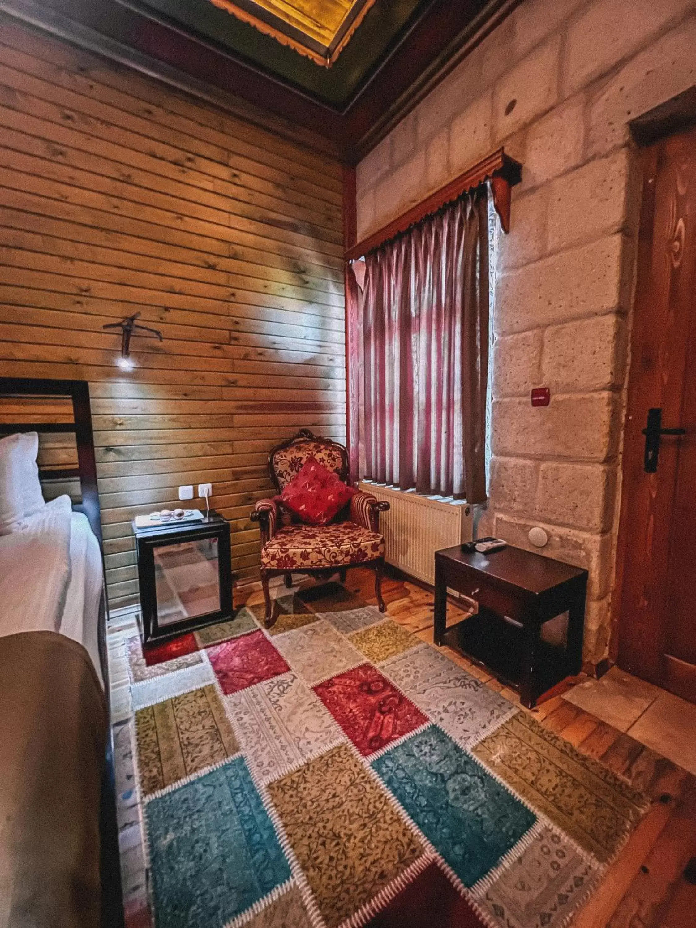 View (from property/room), Seating Area in Local Cave House Hotel