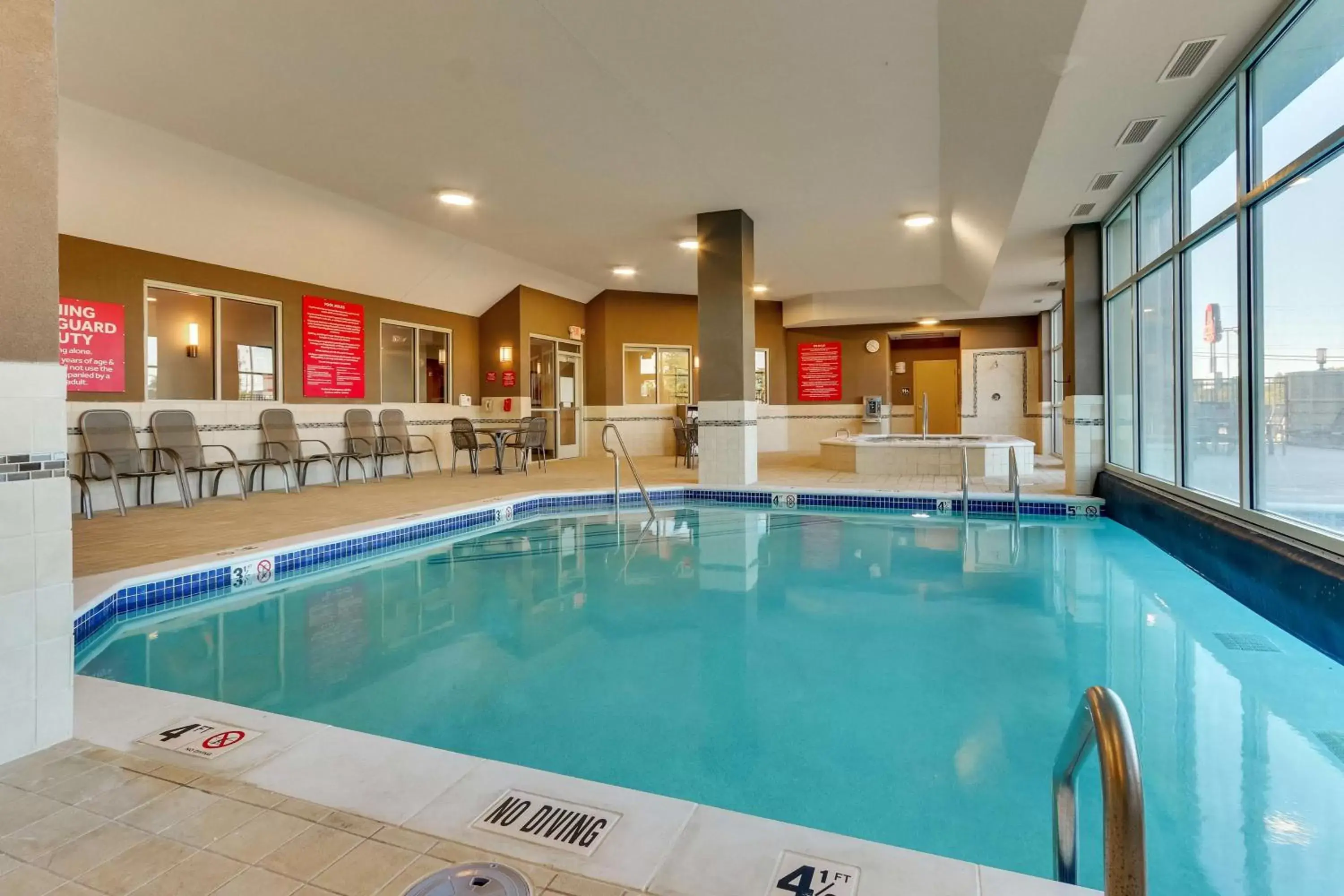 Activities, Swimming Pool in Drury Inn & Suites Lafayette IN