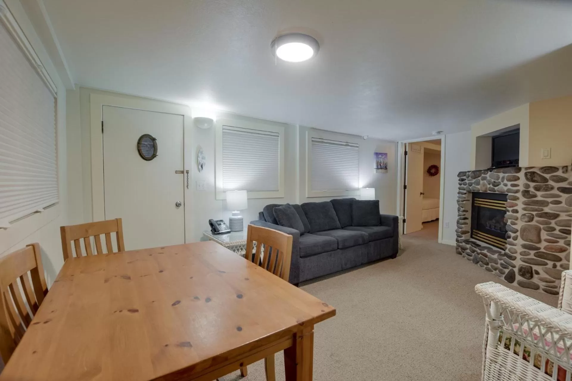 Living room in The Waves