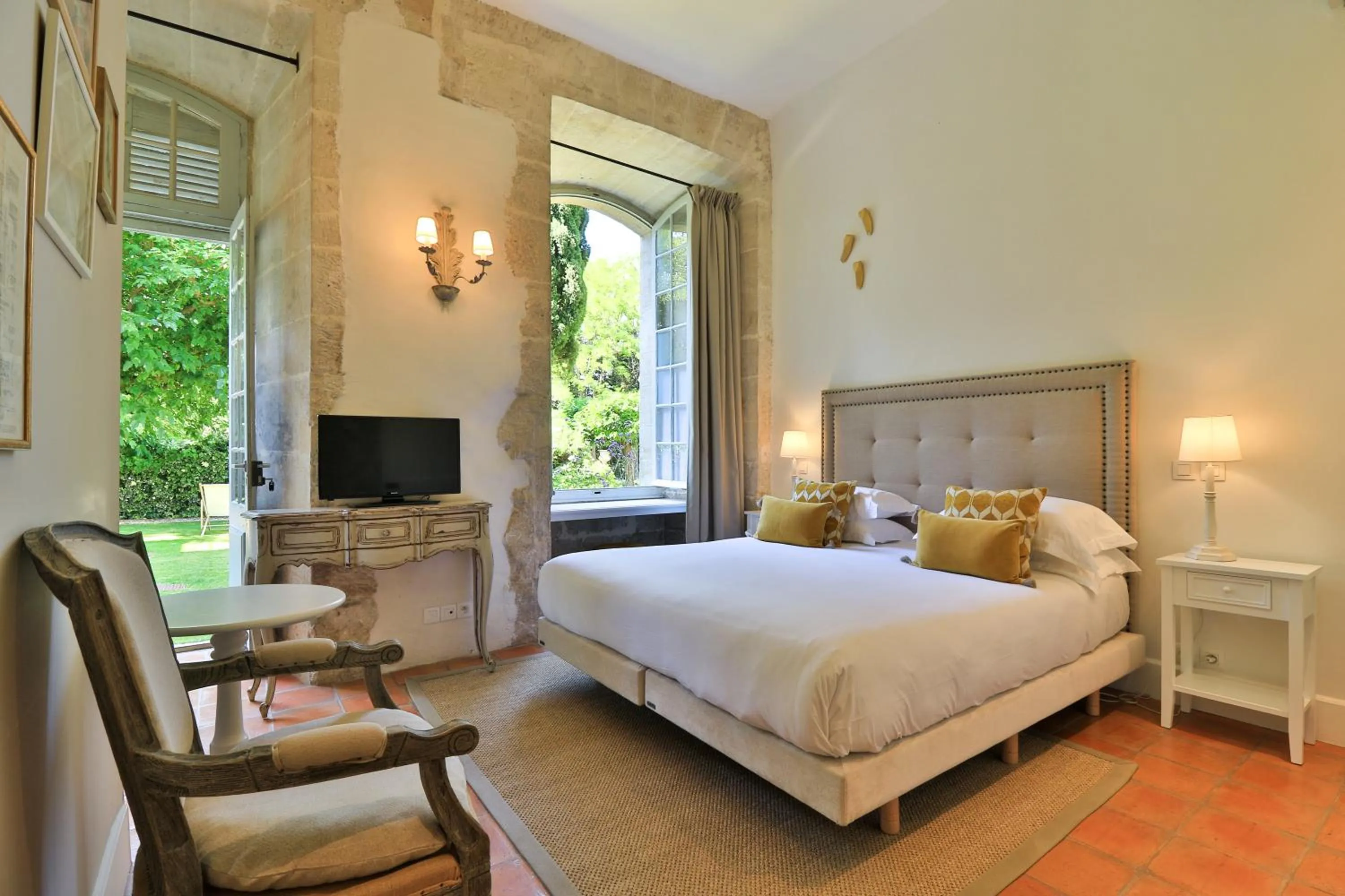 Bedroom, Bed in Château de Mazan, BW Premier Collection by Best Western