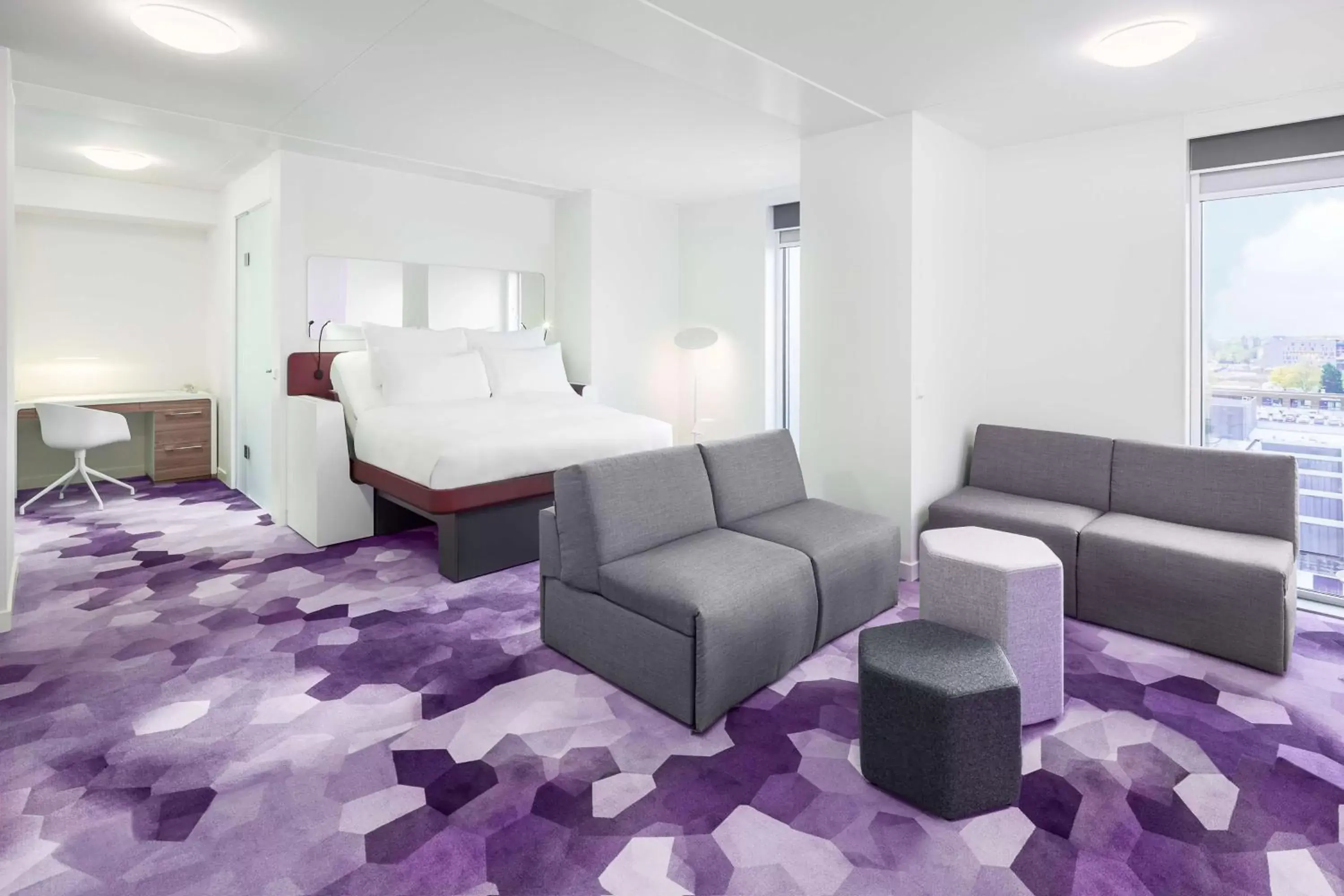 Photo of the whole room in YOTEL Amsterdam
