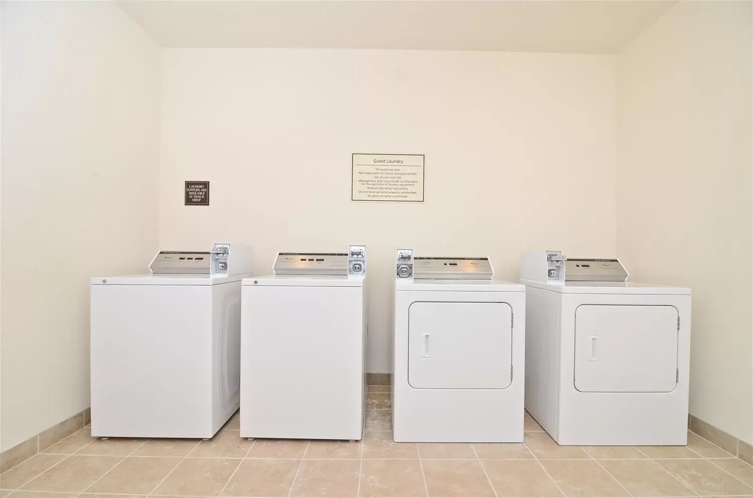 laundry, Kitchen/Kitchenette in Best Western Plus Emory at Lake Fork Inn & Suites