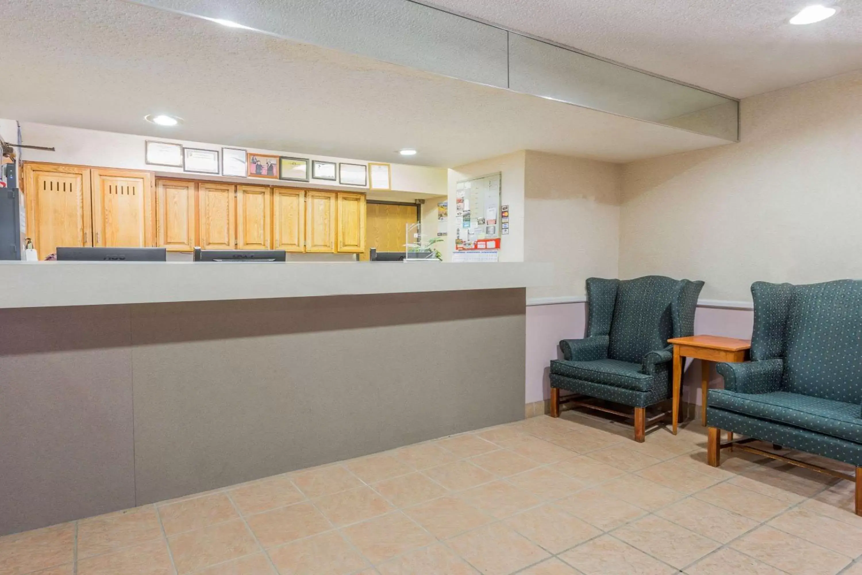 Lobby or reception in Super 8 by Wyndham St. Charles Lobby or reception in Super 8 by Wyndham St. Charles