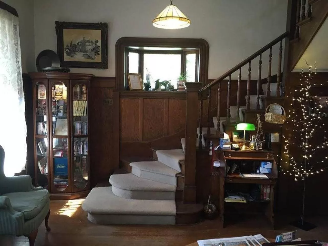 Decorative detail, Lobby/Reception in Bradford Place Inn (California)