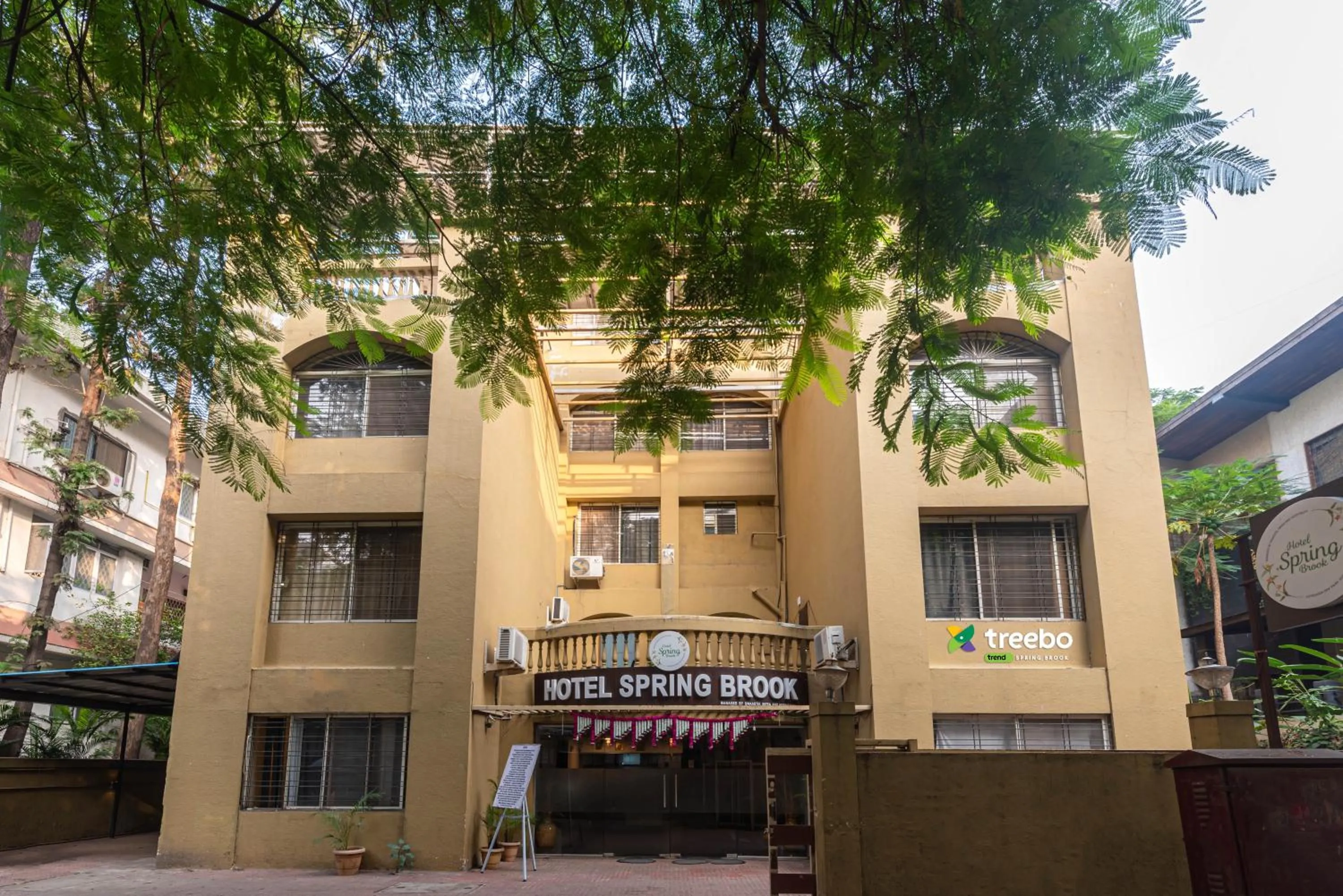 Facade/entrance in Treebo Trend Spring Brooks - Koregaon Park