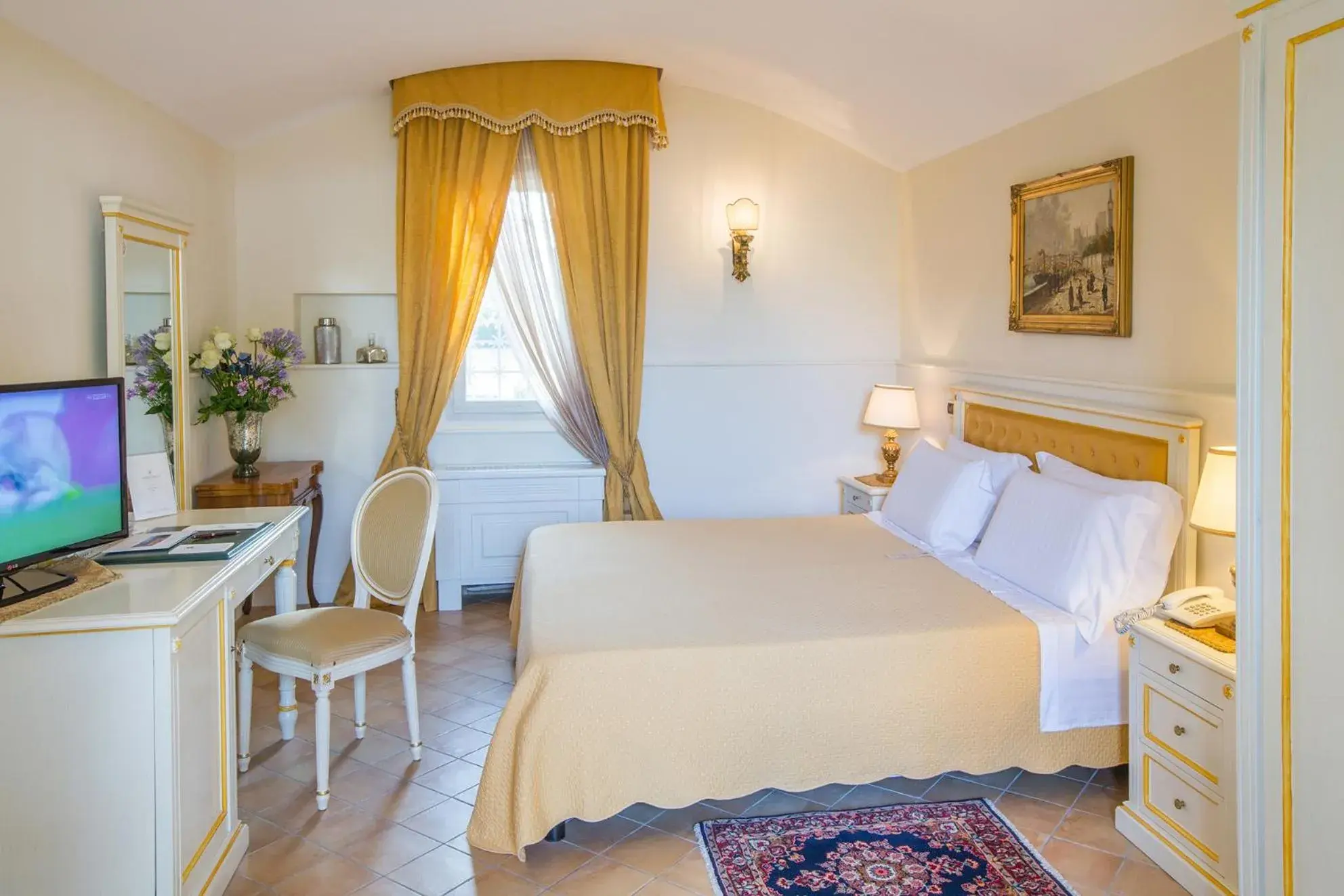 Bed in Sangiorgio Resort & Spa